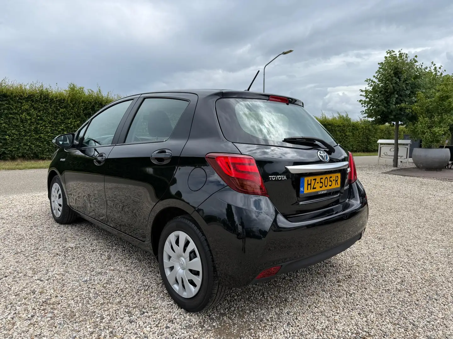 Toyota Yaris 1.5 Hybrid Aspiration Clima | Camera | Cruise | Na Zwart - 2