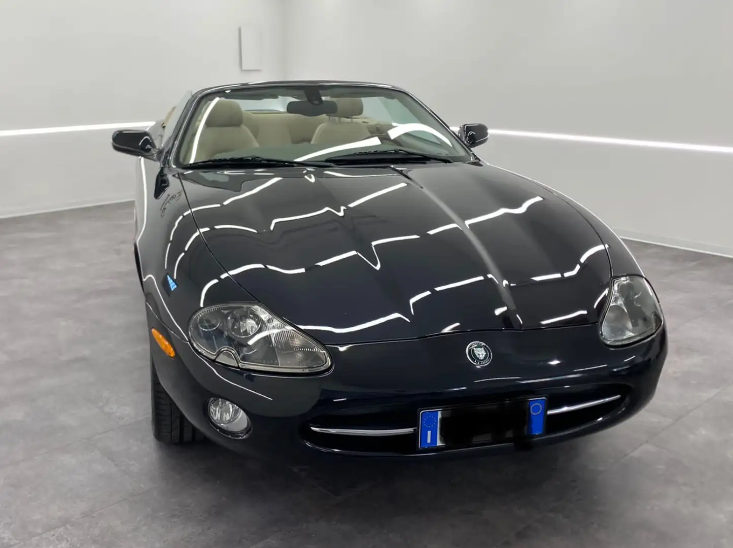 Jaguar XK8 XK8 Convertibile 4.2 V8 Negru - 2