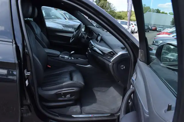 BMW X6 view 13