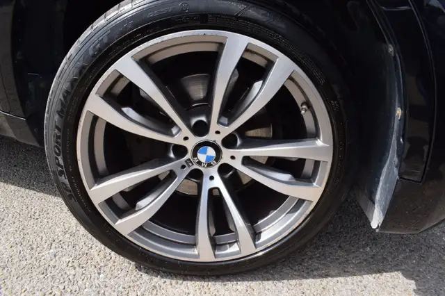 BMW X6 view 6