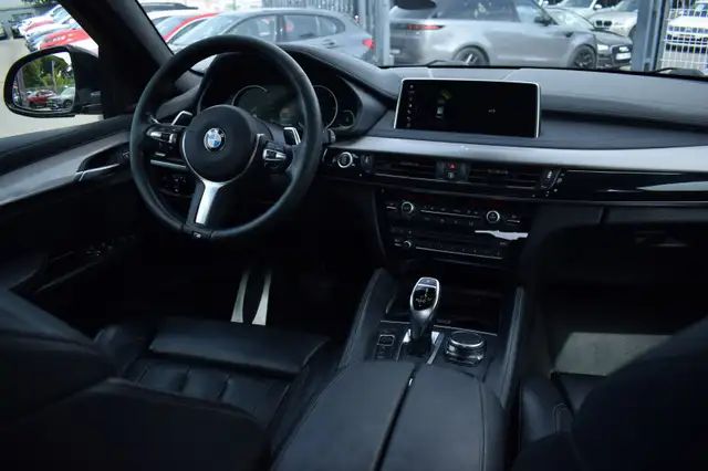 BMW X6 view 14