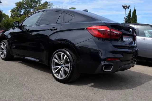 BMW X6 view 8