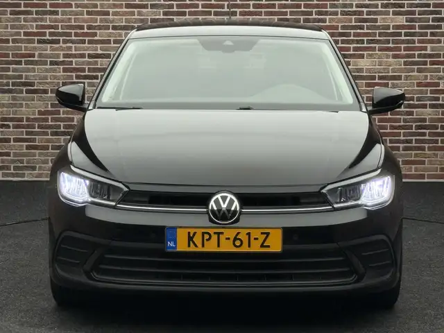 Volkswagen Polo view 5