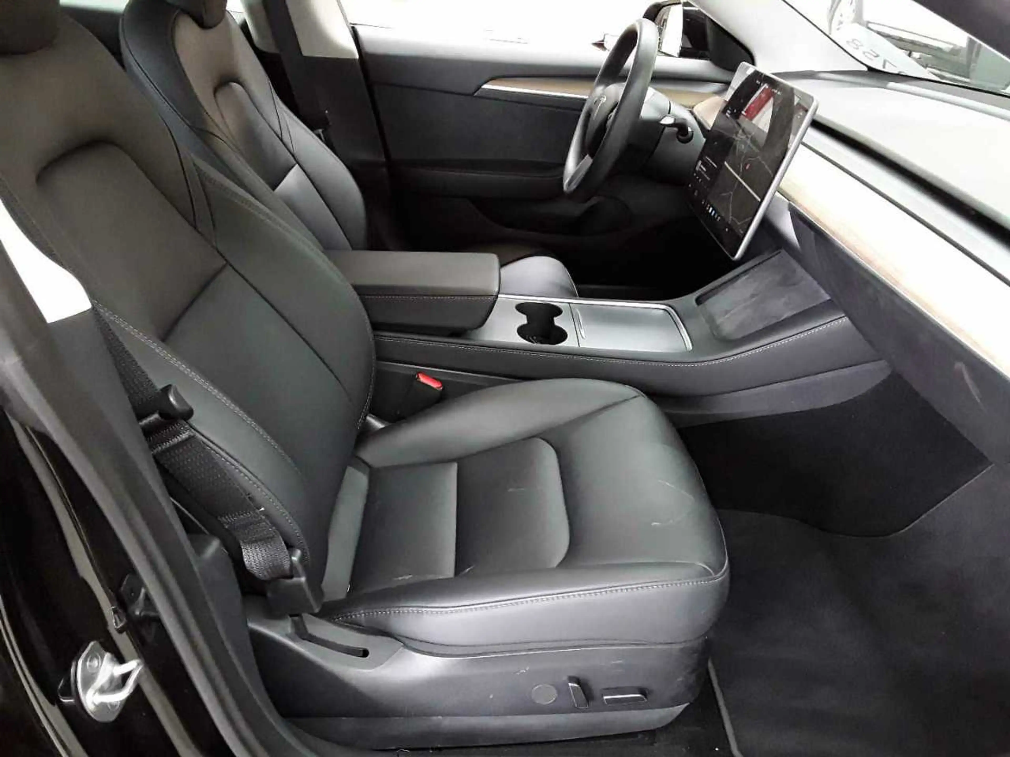 Tesla Model 3 Langstreckenbatt. Allradantrieb Dual Motor — photo 8