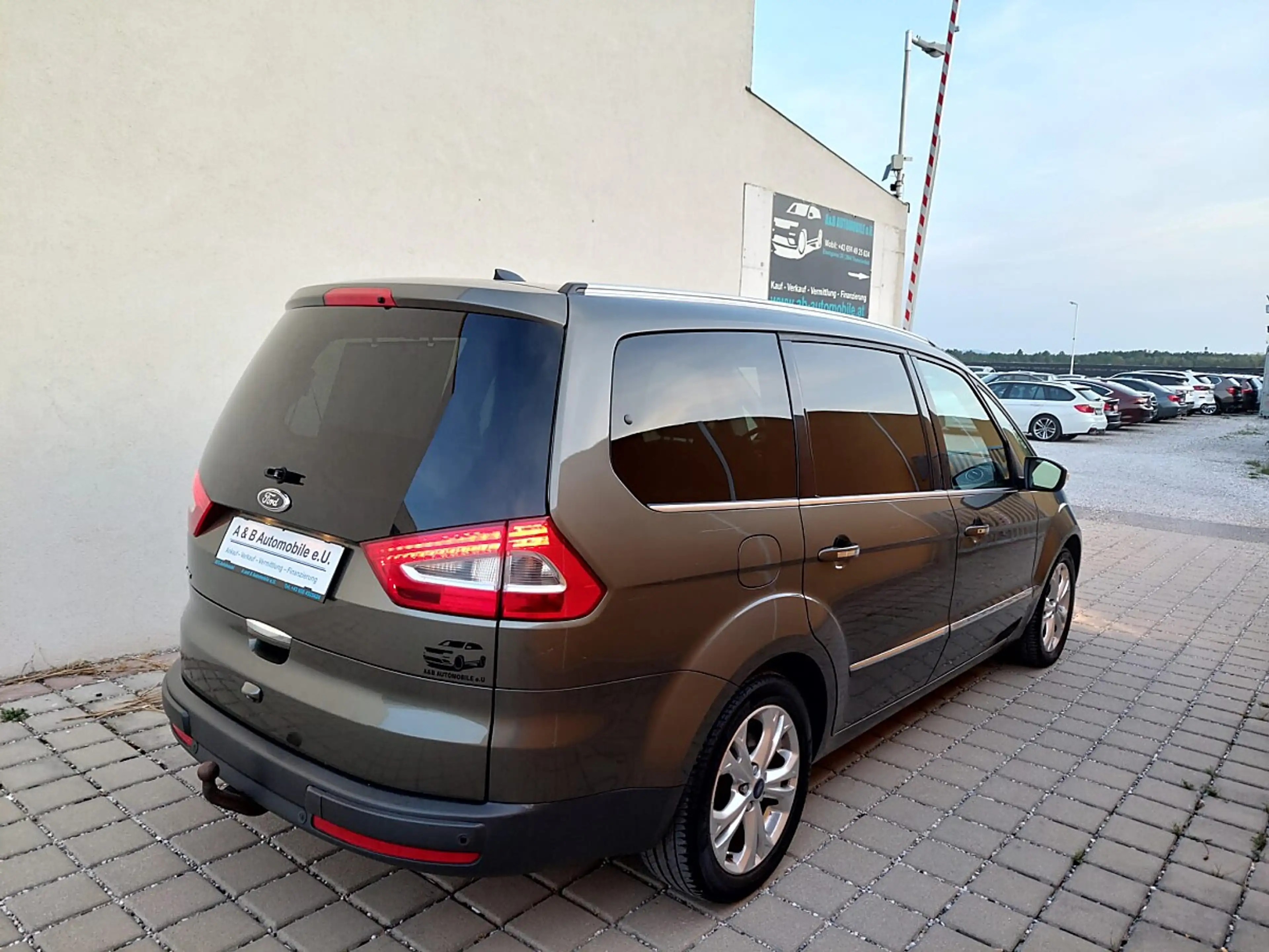 Ford Galaxy TITANIUM 2,0 TDCi DPF . 7 Sitze — photo 7