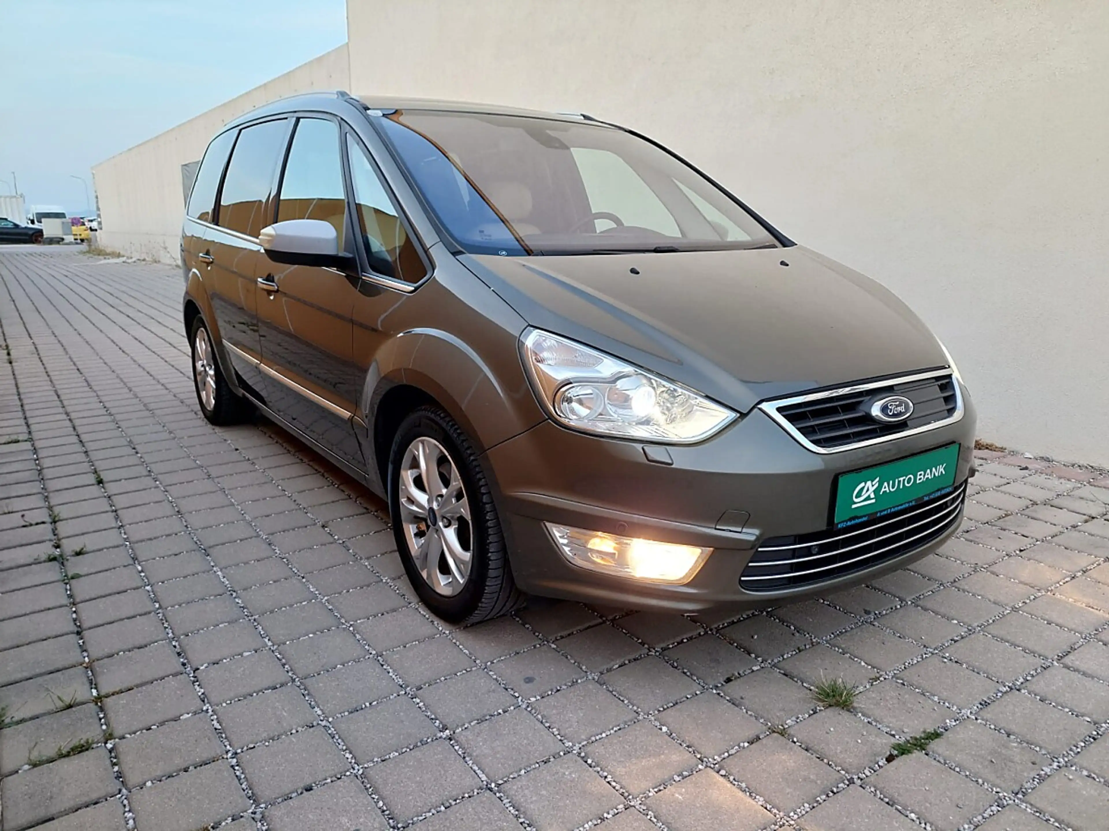 Ford Galaxy TITANIUM 2,0 TDCi DPF . 7 Sitze — photo 6