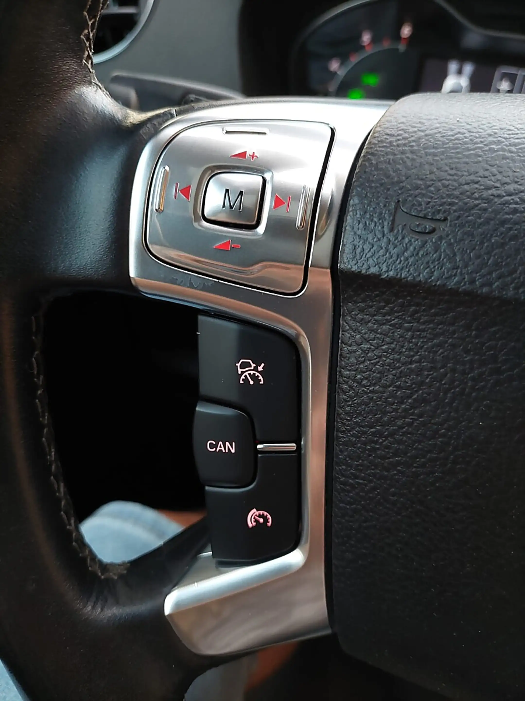 Ford Galaxy TITANIUM 2,0 TDCi DPF . 7 Sitze — photo 10