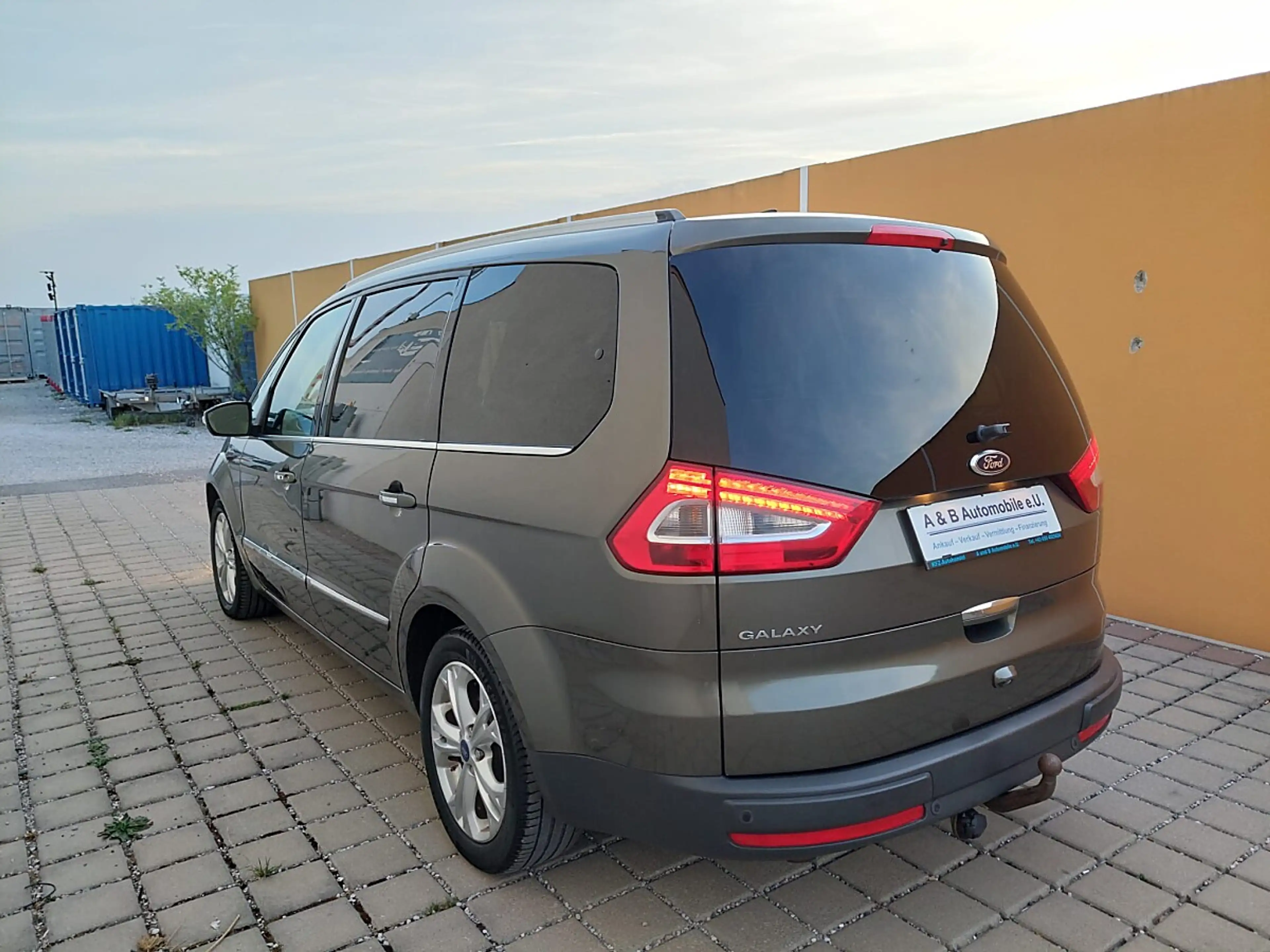 Ford Galaxy TITANIUM 2,0 TDCi DPF . 7 Sitze — photo 4