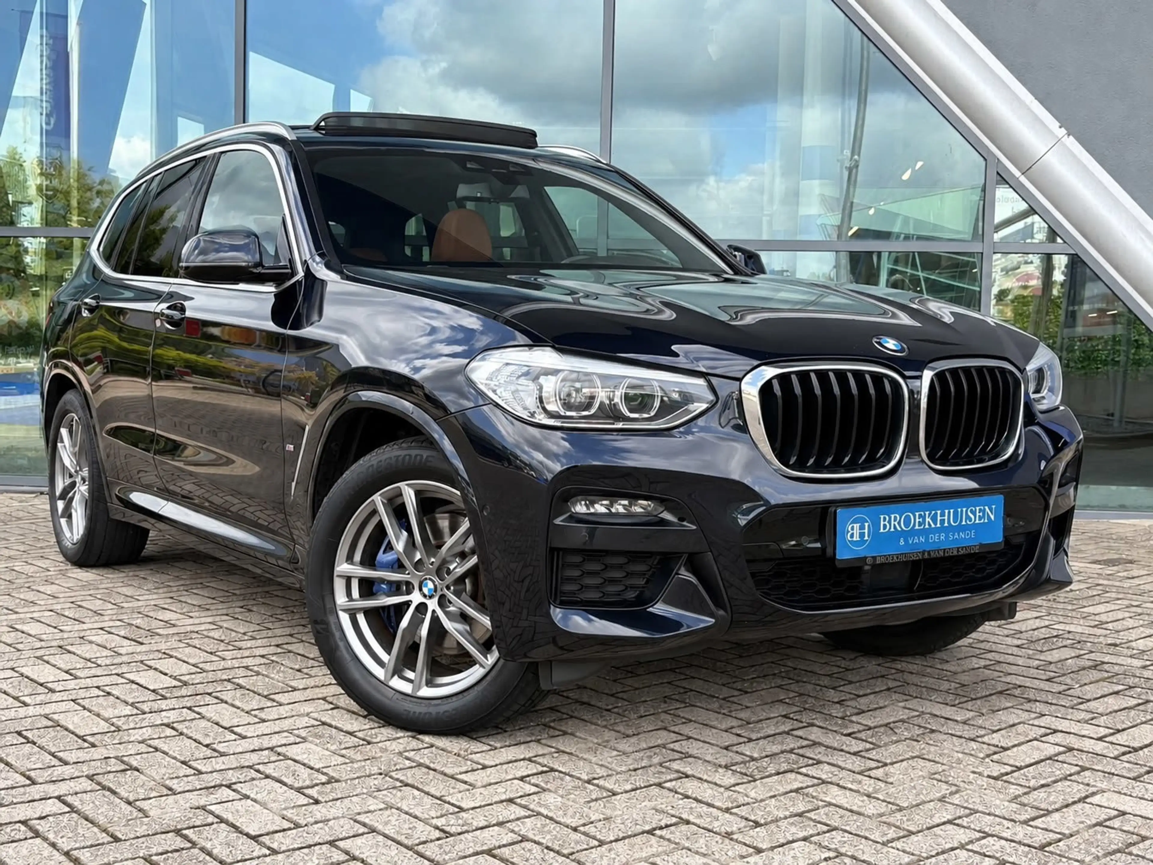 BMW X3 XDrive30e High Executive M-Sport 293pk Panoramadak — photo 3