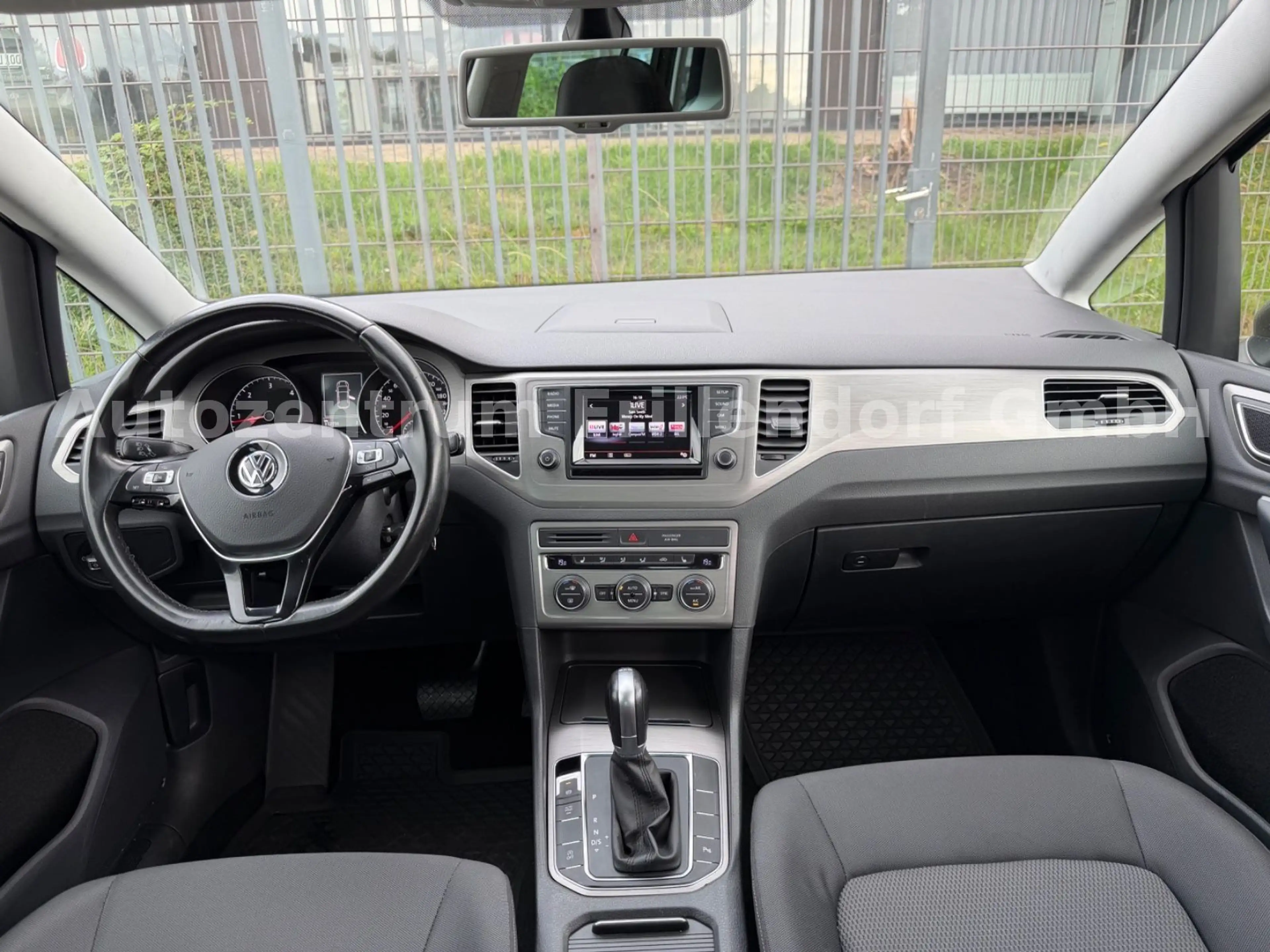 Volkswagen Golf Sportsvan VII BMT AUTOMATIK/PDC/XENON!! — photo 10