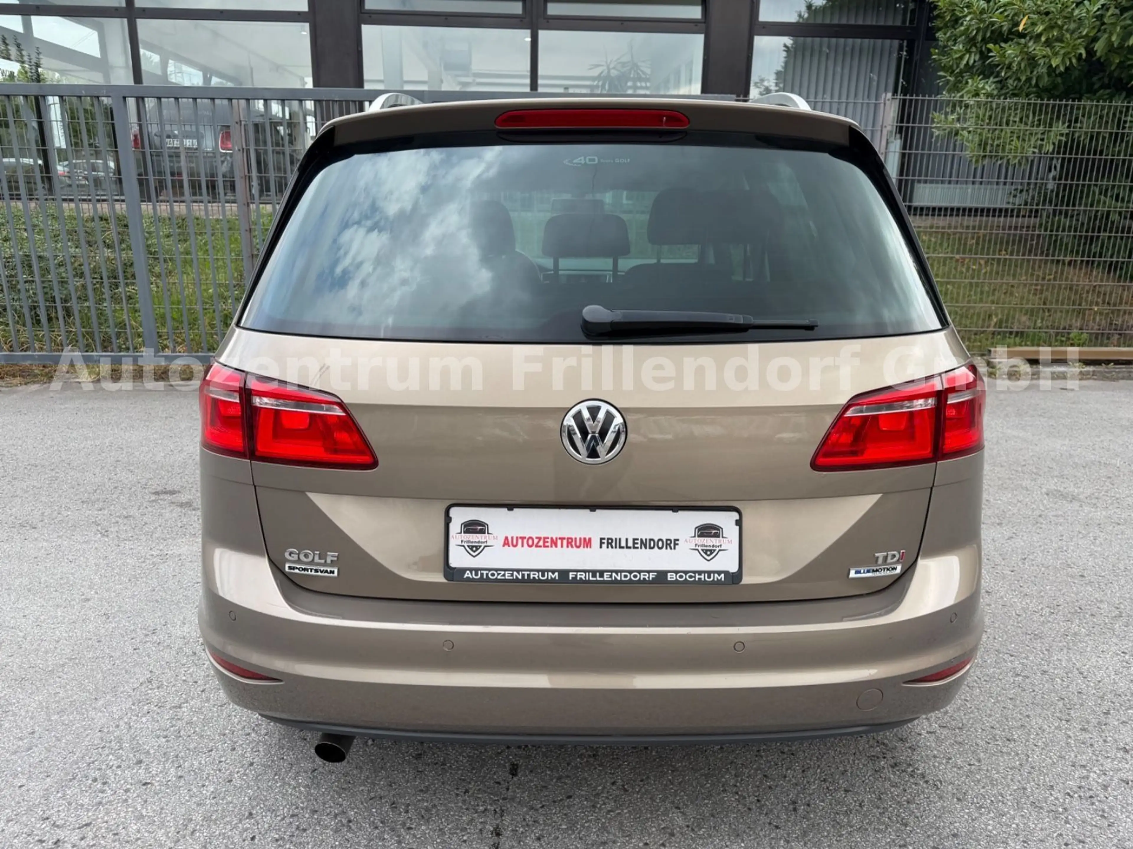 Volkswagen Golf Sportsvan VII BMT AUTOMATIK/PDC/XENON!! — photo 6
