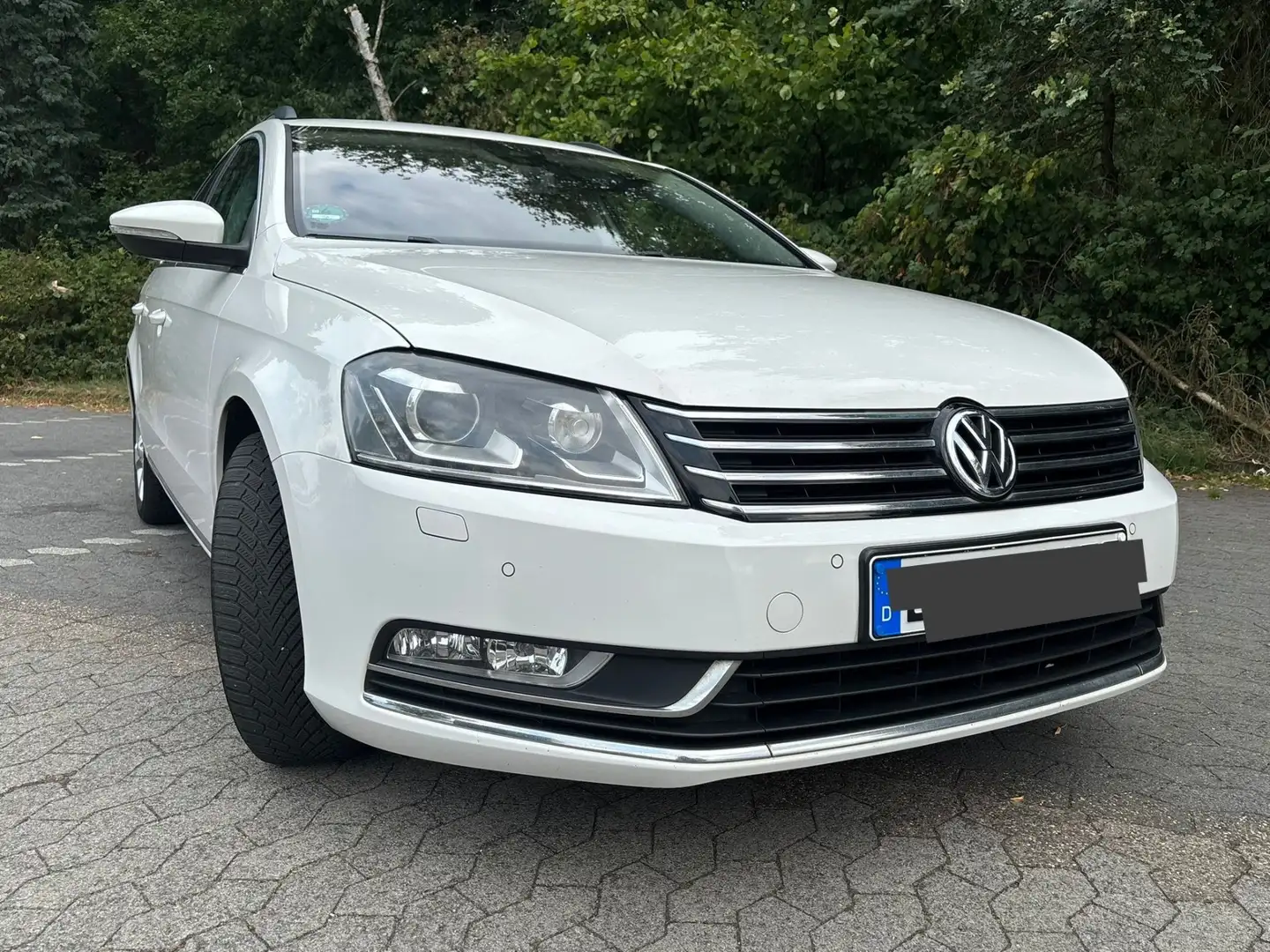 Volkswagen Passat Variant Comfortline BlueMotion Weiß - 1