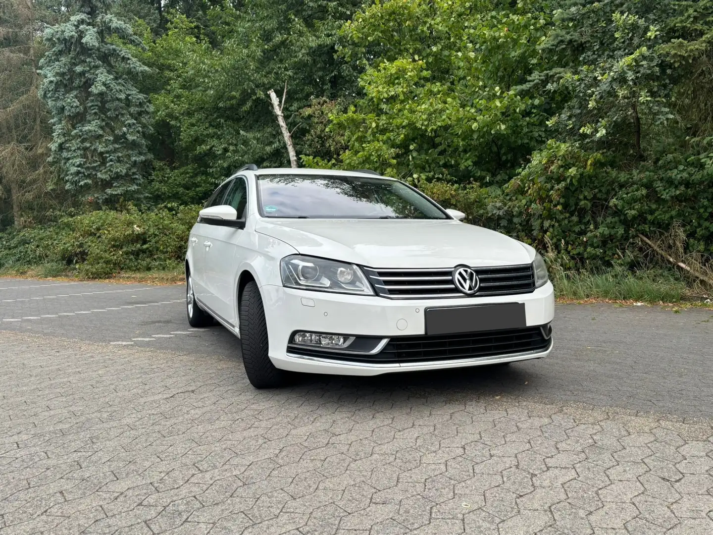Volkswagen Passat Variant Comfortline BlueMotion Weiß - 2