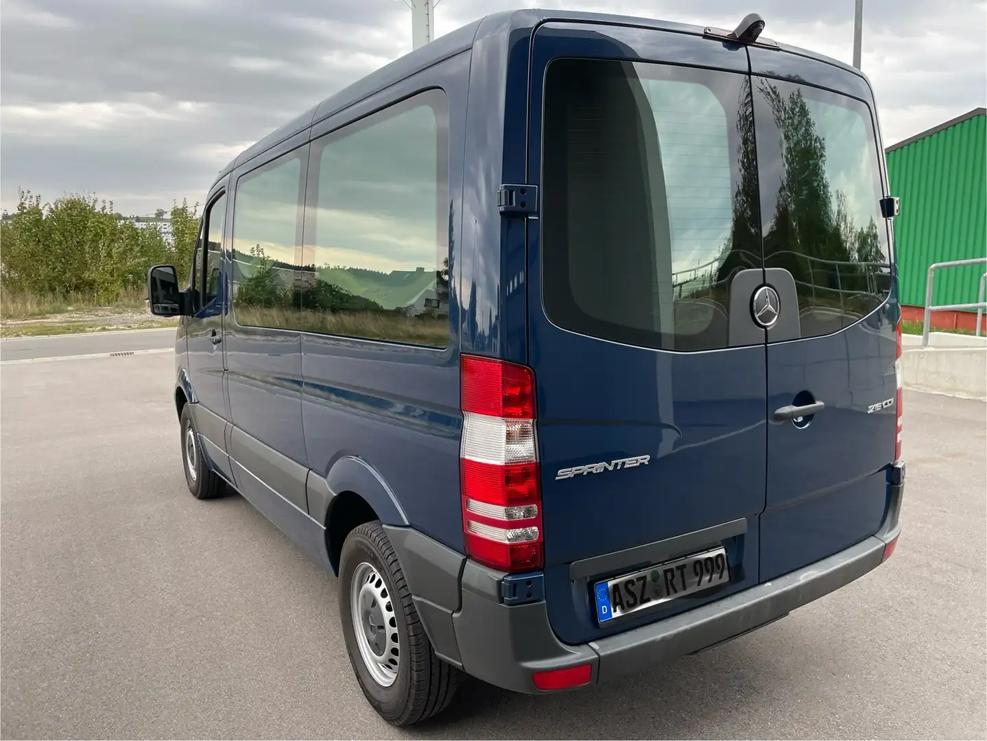 Mercedes-Benz Sprinter 216 CDI  Sprinter 6-Sitzer Modrá - 2