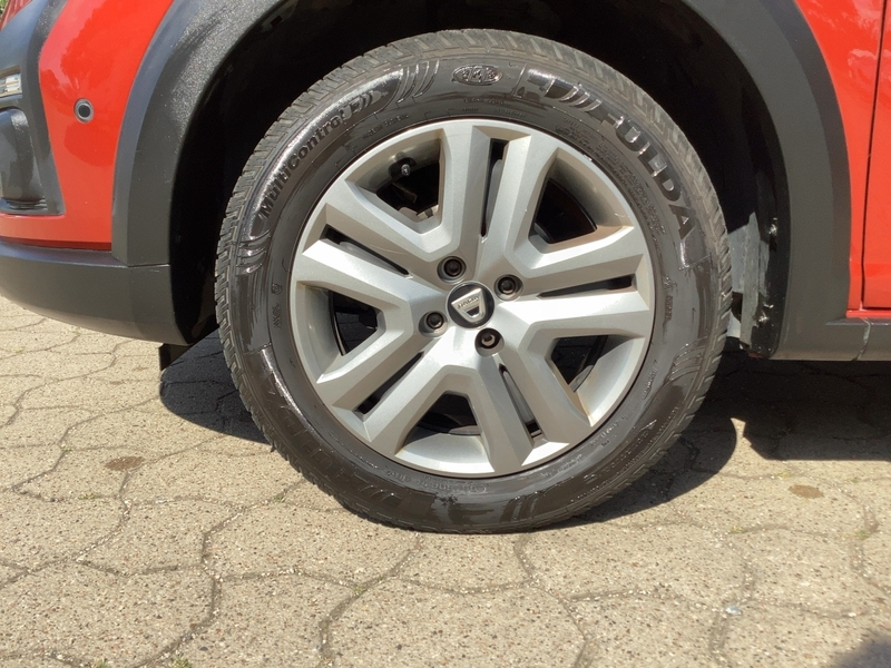 Dacia Sandero III 1.0 TCe 100 ECO-G Stepway Comfort — photo 7