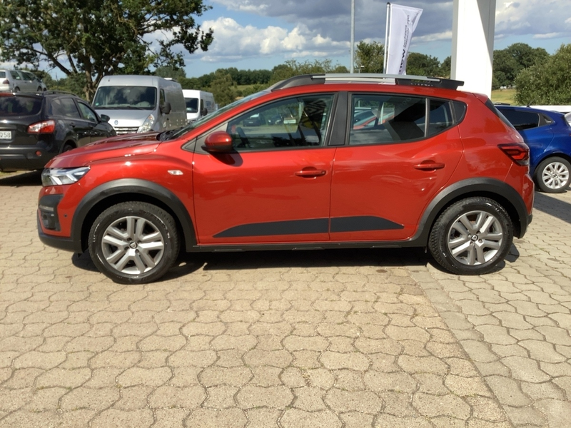 Dacia Sandero III 1.0 TCe 100 ECO-G Stepway Comfort — photo 2