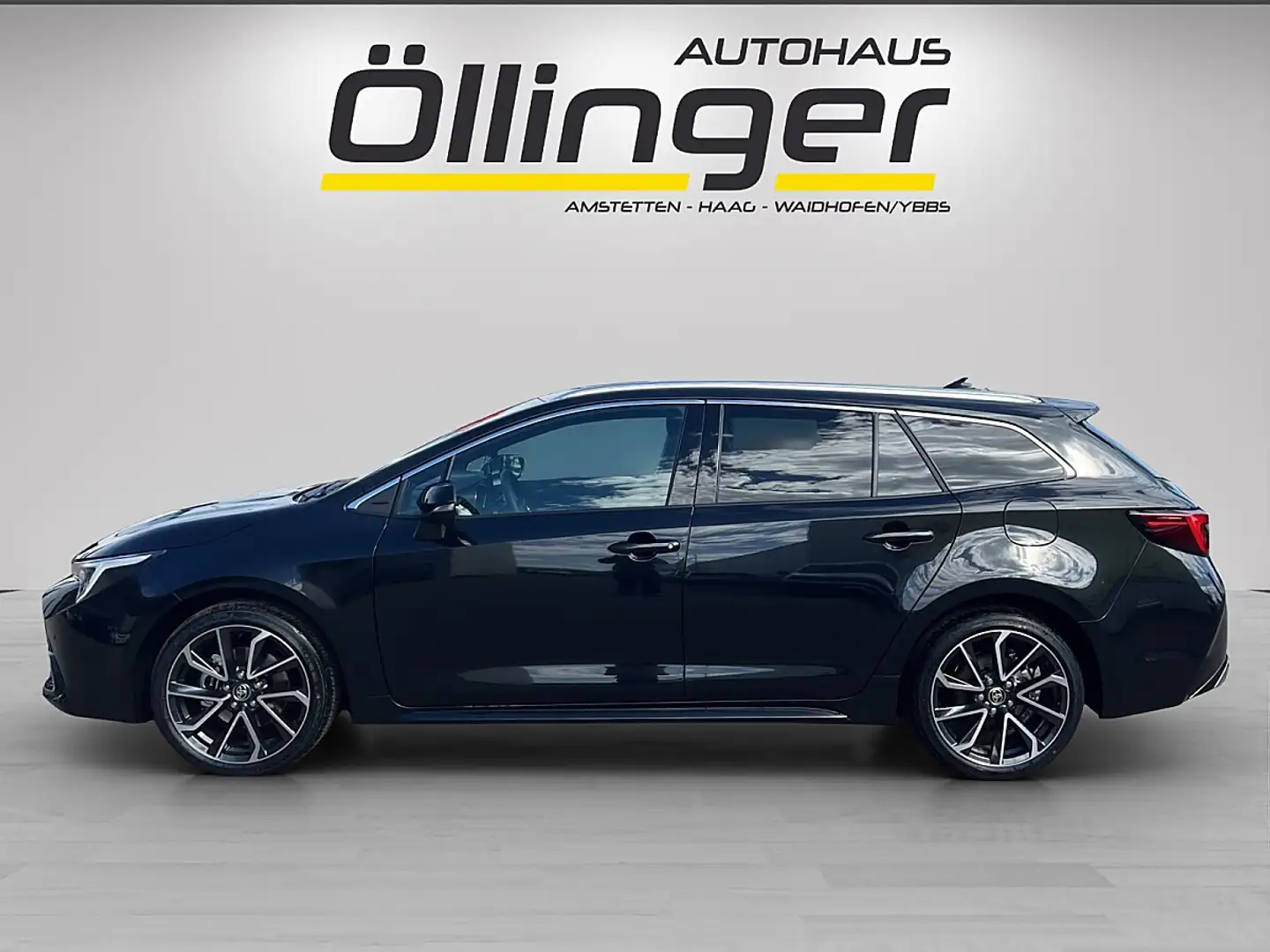 Toyota Corolla 2,0 Touring Sports Hybrid Lounge Schwarz - 2