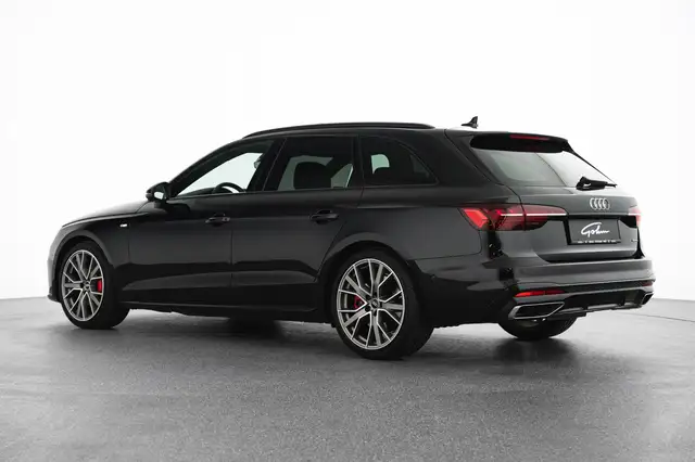 Audi A4 view 7