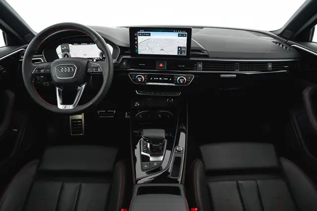 Audi A4 view 10