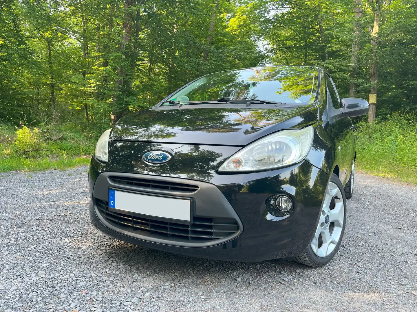 Ford Ka/Ka+ Ka 1.2 Titanium Schwarz - 1