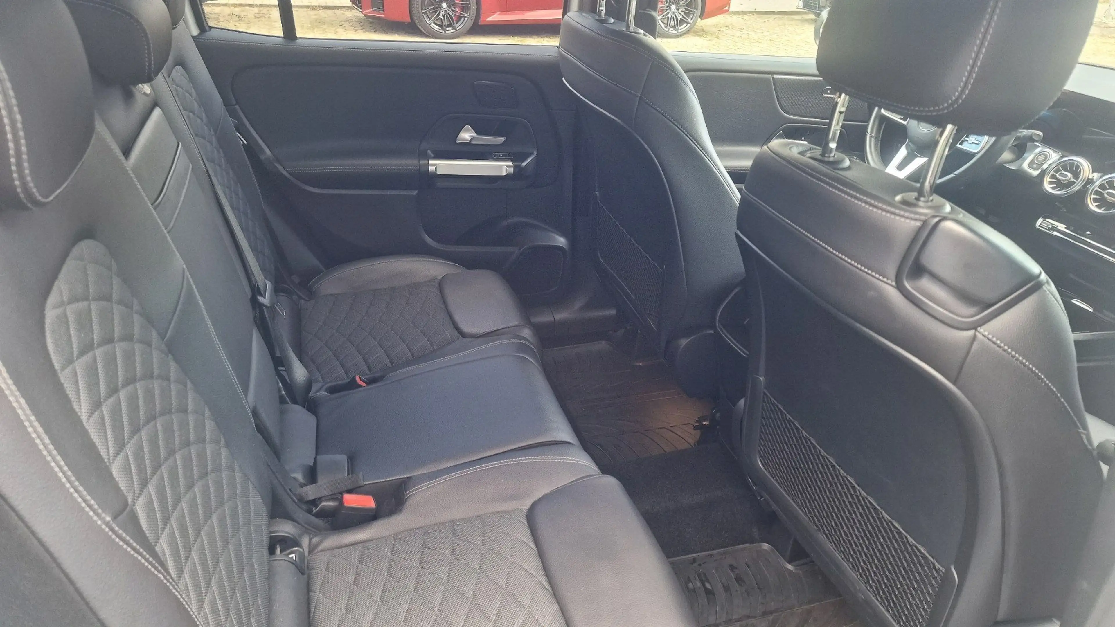 Mercedes-Benz GLB 250 4MATIC DAB LED RFK — photo 9