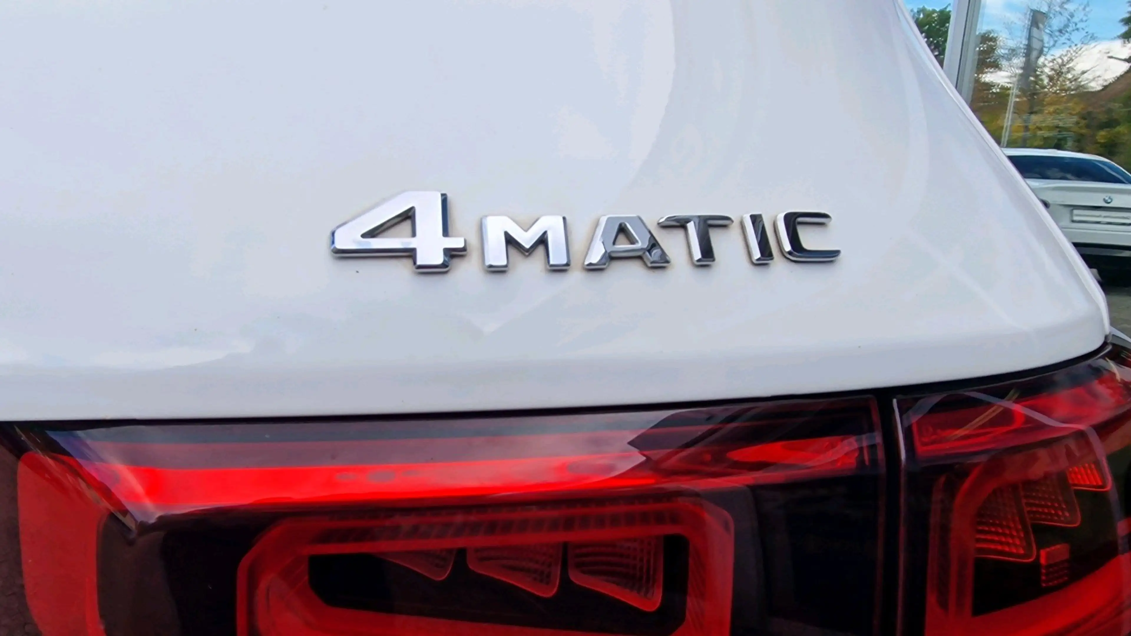 Mercedes-Benz GLB 250 4MATIC DAB LED RFK — photo 15