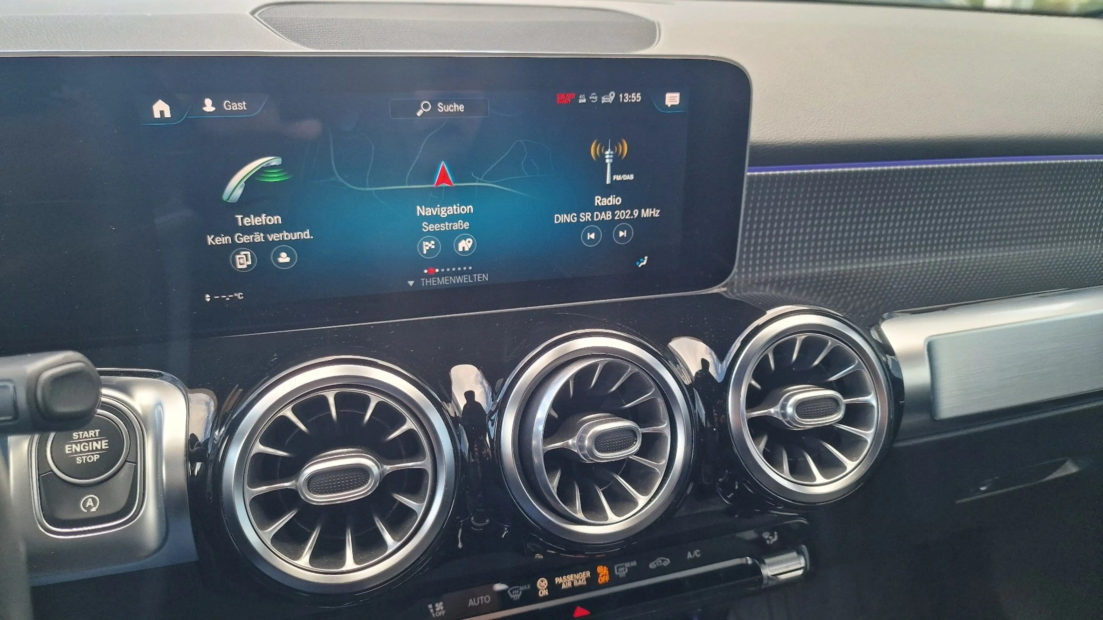 Mercedes-Benz GLB 250 4MATIC DAB LED RFK — photo 11