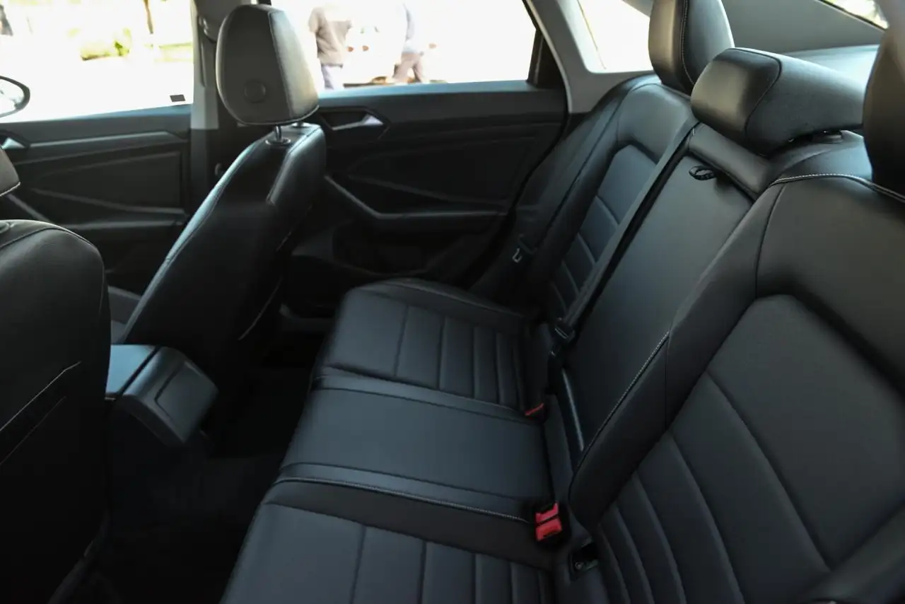 Volkswagen Jetta снимка Volkswagen Jetta