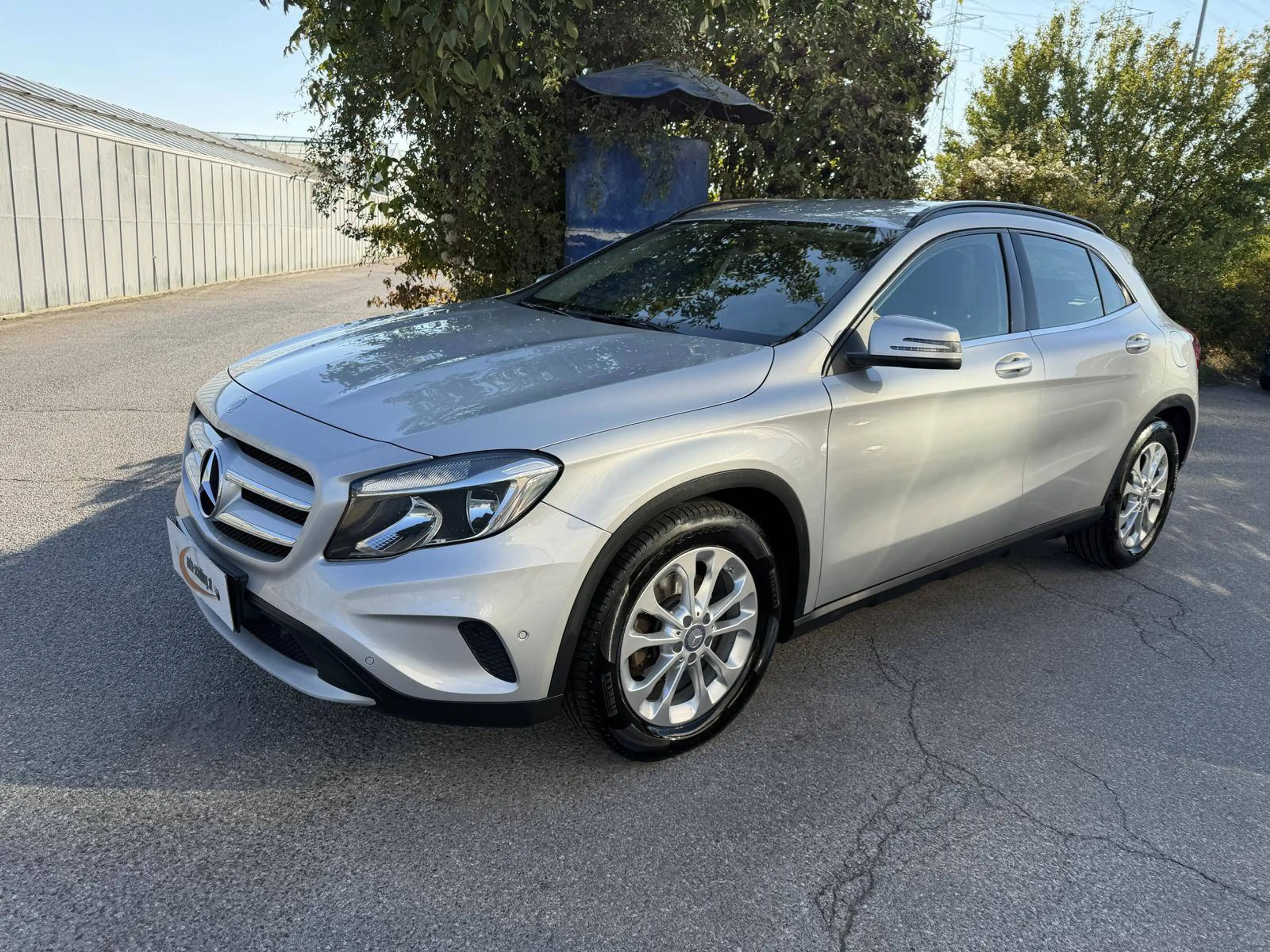 Mercedes-Benz GLA 180 GLA 180 CDI Automatik Sitzheizung PDC vorne & hinten Navigation AHK — photo 4