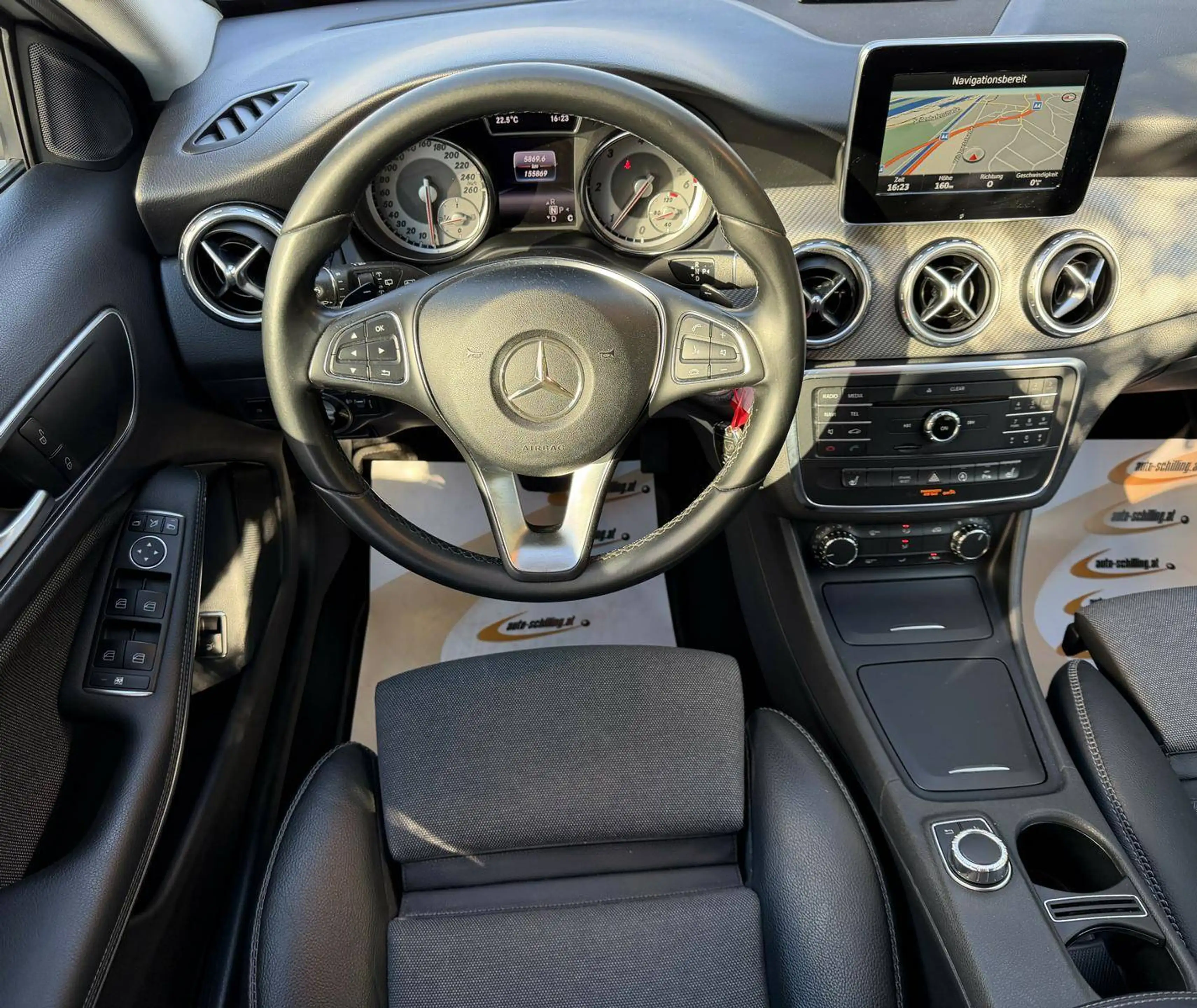 Mercedes-Benz GLA 180 GLA 180 CDI Automatik Sitzheizung PDC vorne & hinten Navigation AHK — photo 7
