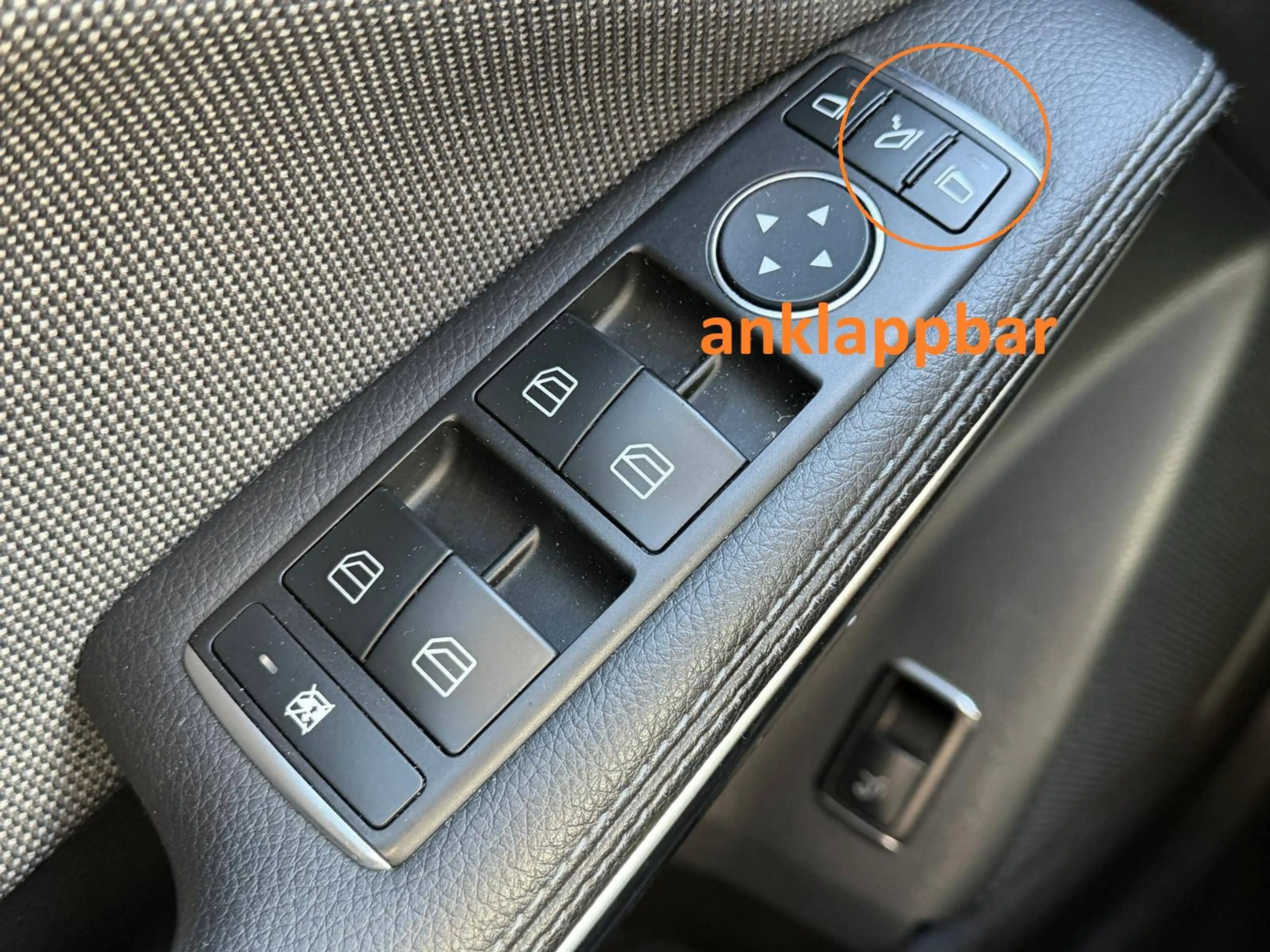 Mercedes-Benz GLA 180 GLA 180 CDI Automatik Sitzheizung PDC vorne & hinten Navigation AHK — photo 27