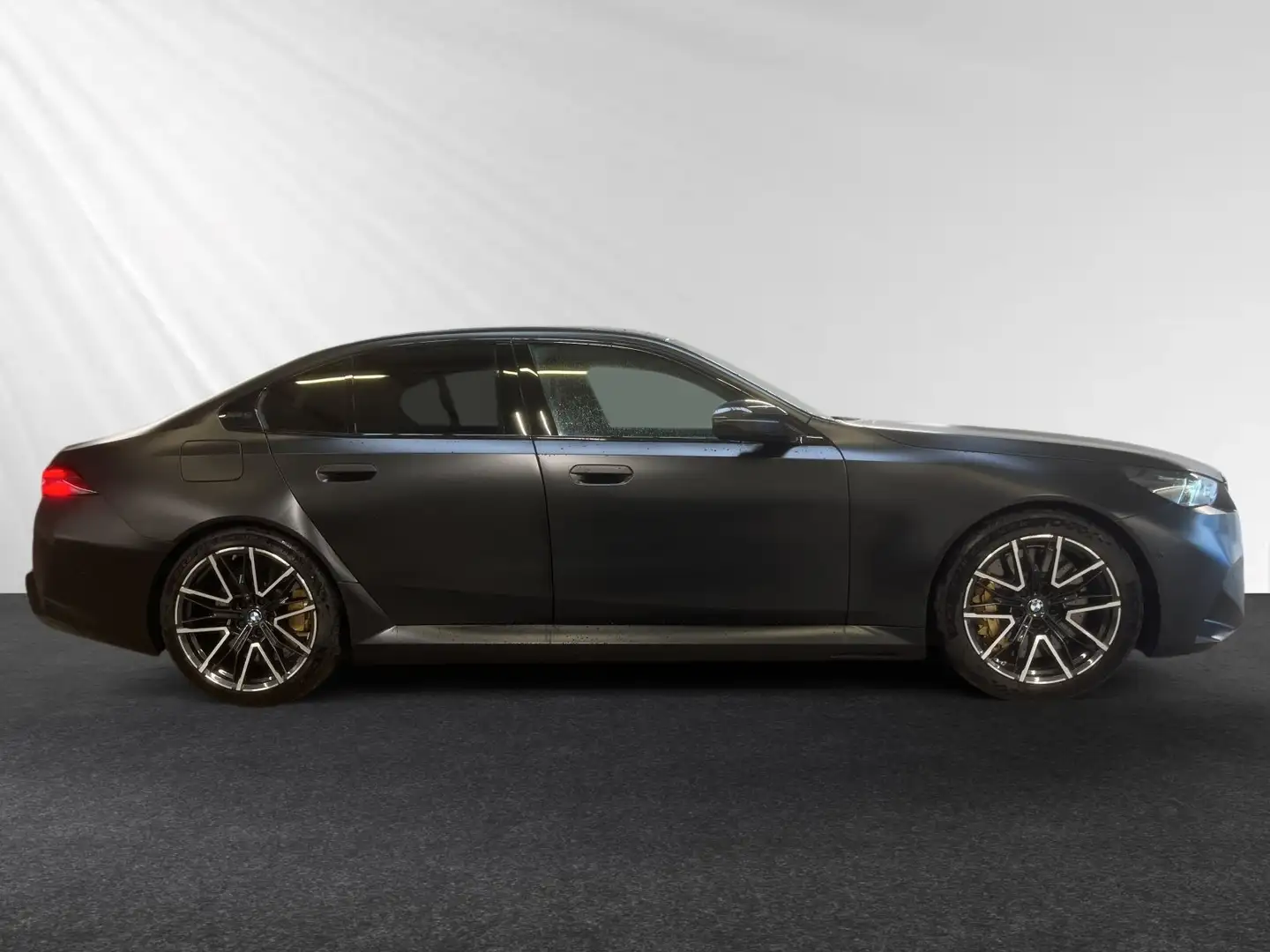 BMW M5 Limousine *€ 1.190 Zubehörbonus*Frozen Black Schwarz - 2