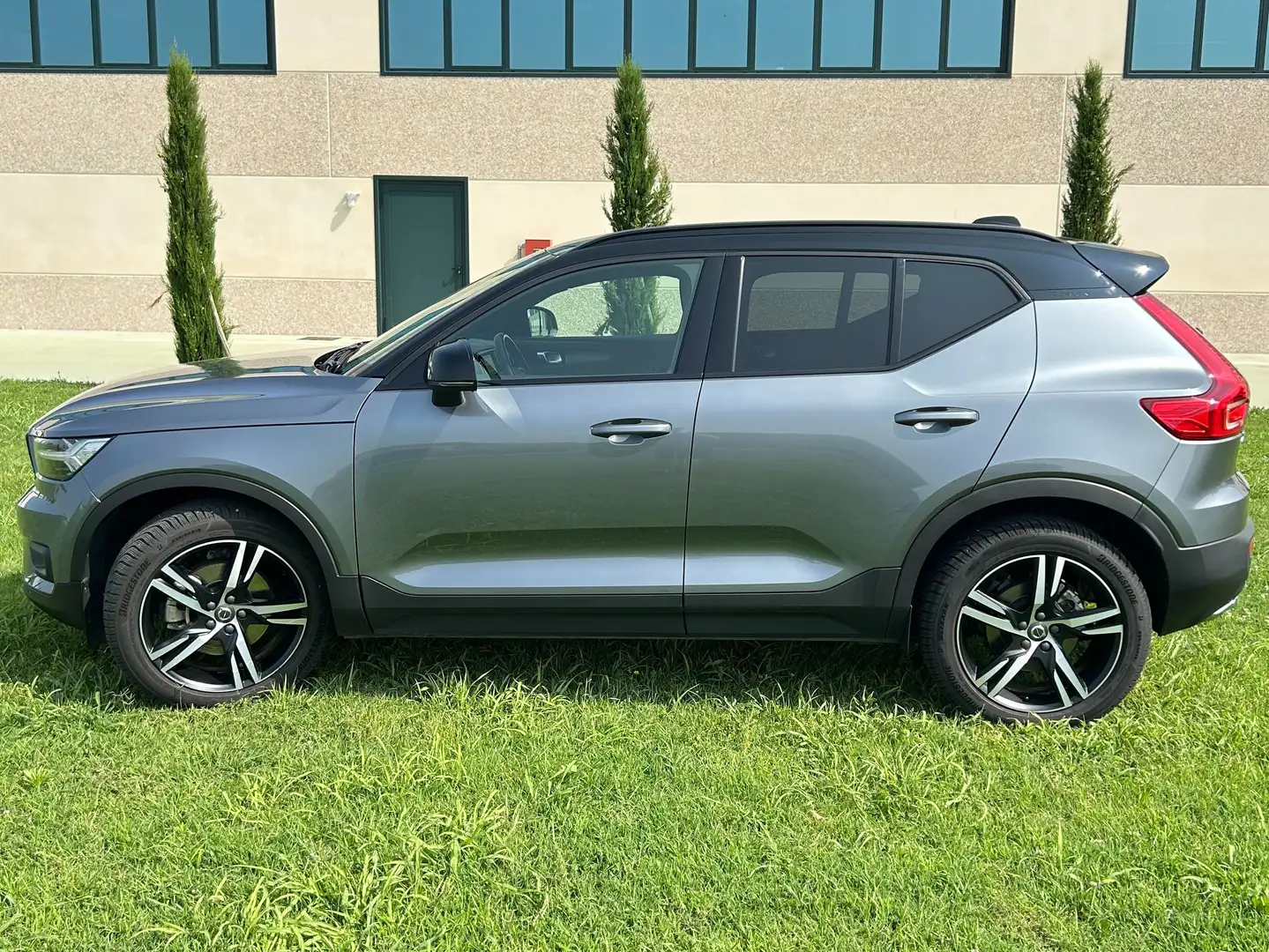 Volvo XC40 XC40 2.0 d4 R-design awd geartronic Grigio - 1