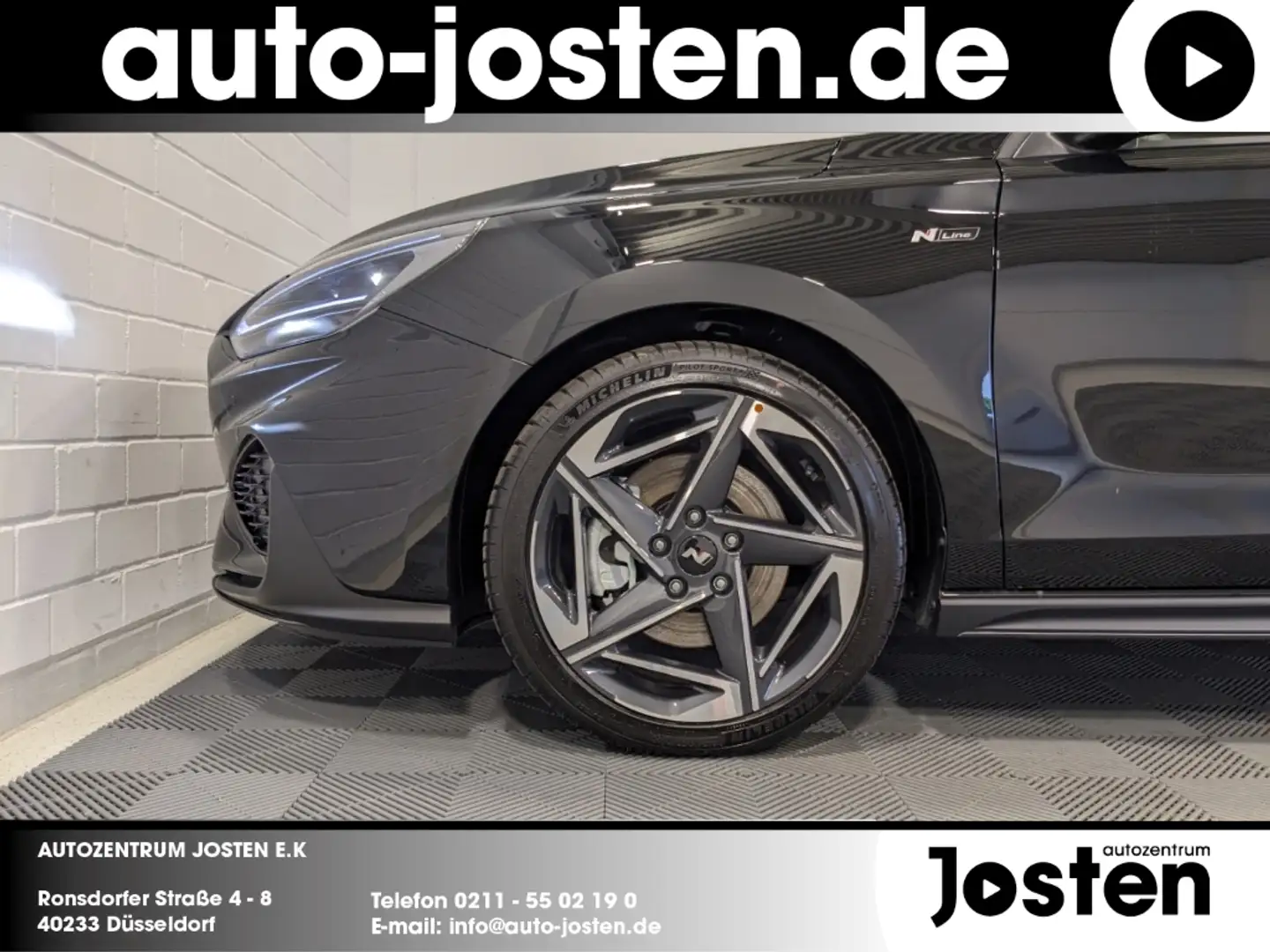 Hyundai i30 N-Line 1.5 T-GDI DCT Navi Bi-LED RFK NSCC Schwarz - 2