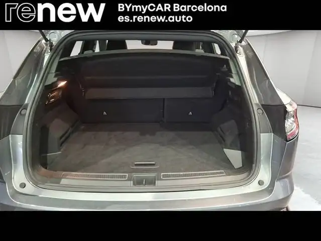 Renault Austral view 11