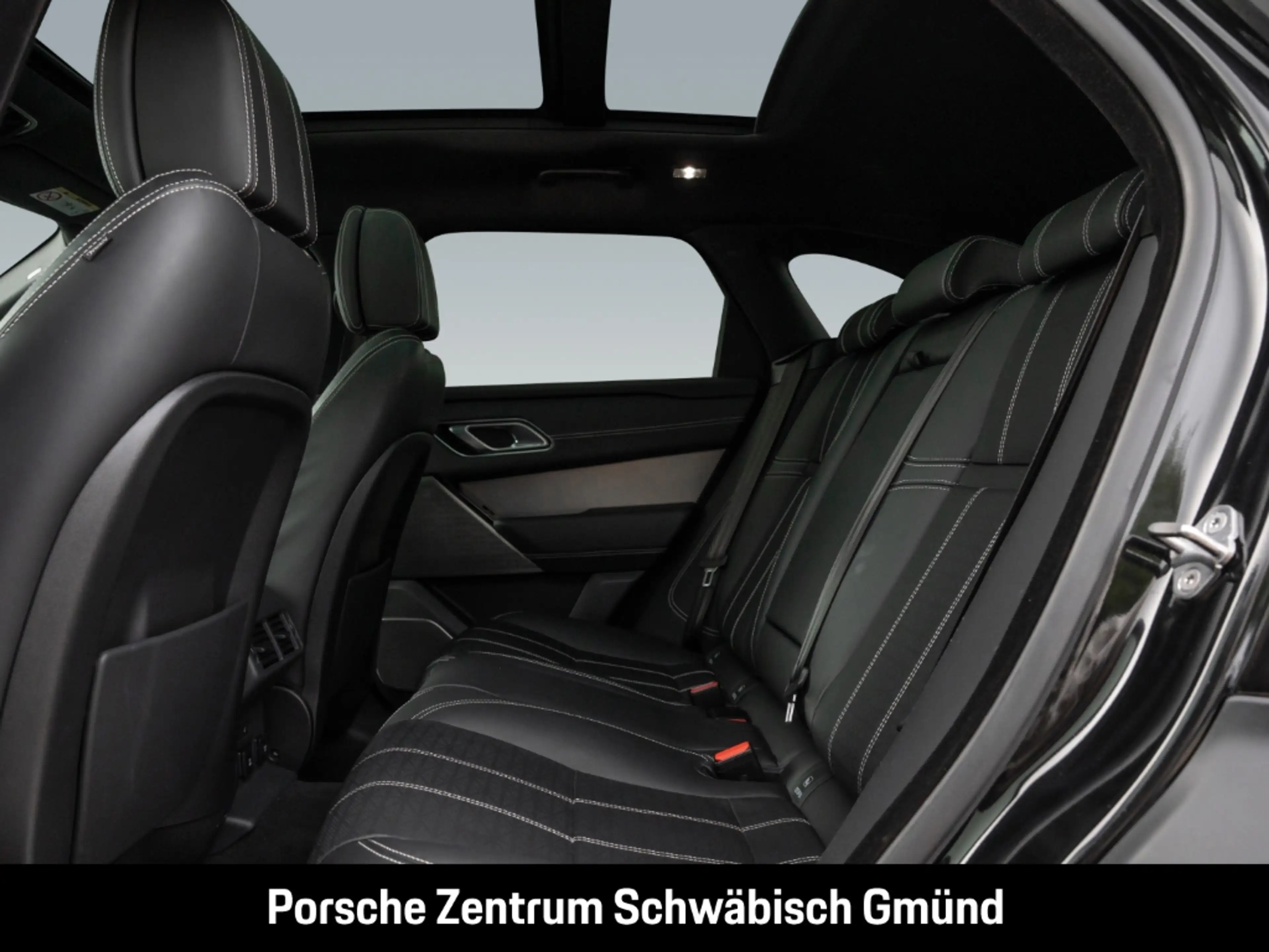 Land Rover Range Rover Velar R-Dynamic SE HUD Luftfederung Niveau El. Panodach — photo 7