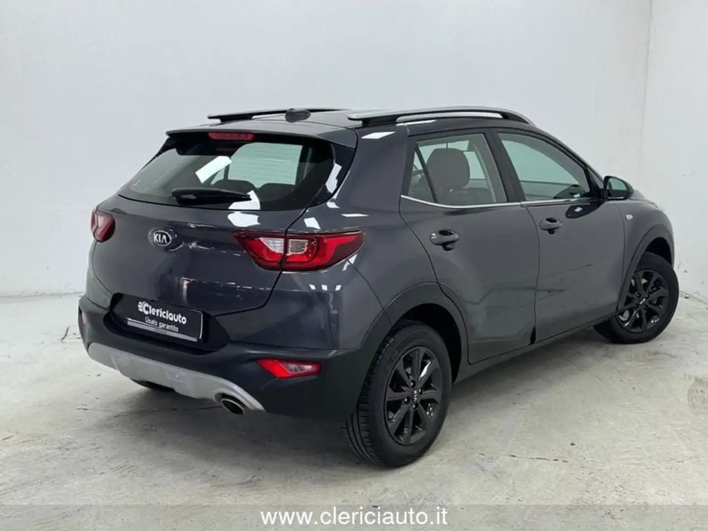 Kia Stonic 1.4 MPI EcoGPL Style Gris - 2