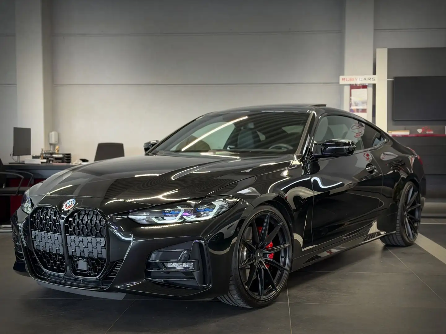 BMW 420 d 48 V Coupe xDrive Aut. M Sport PRO Schwarz - 1