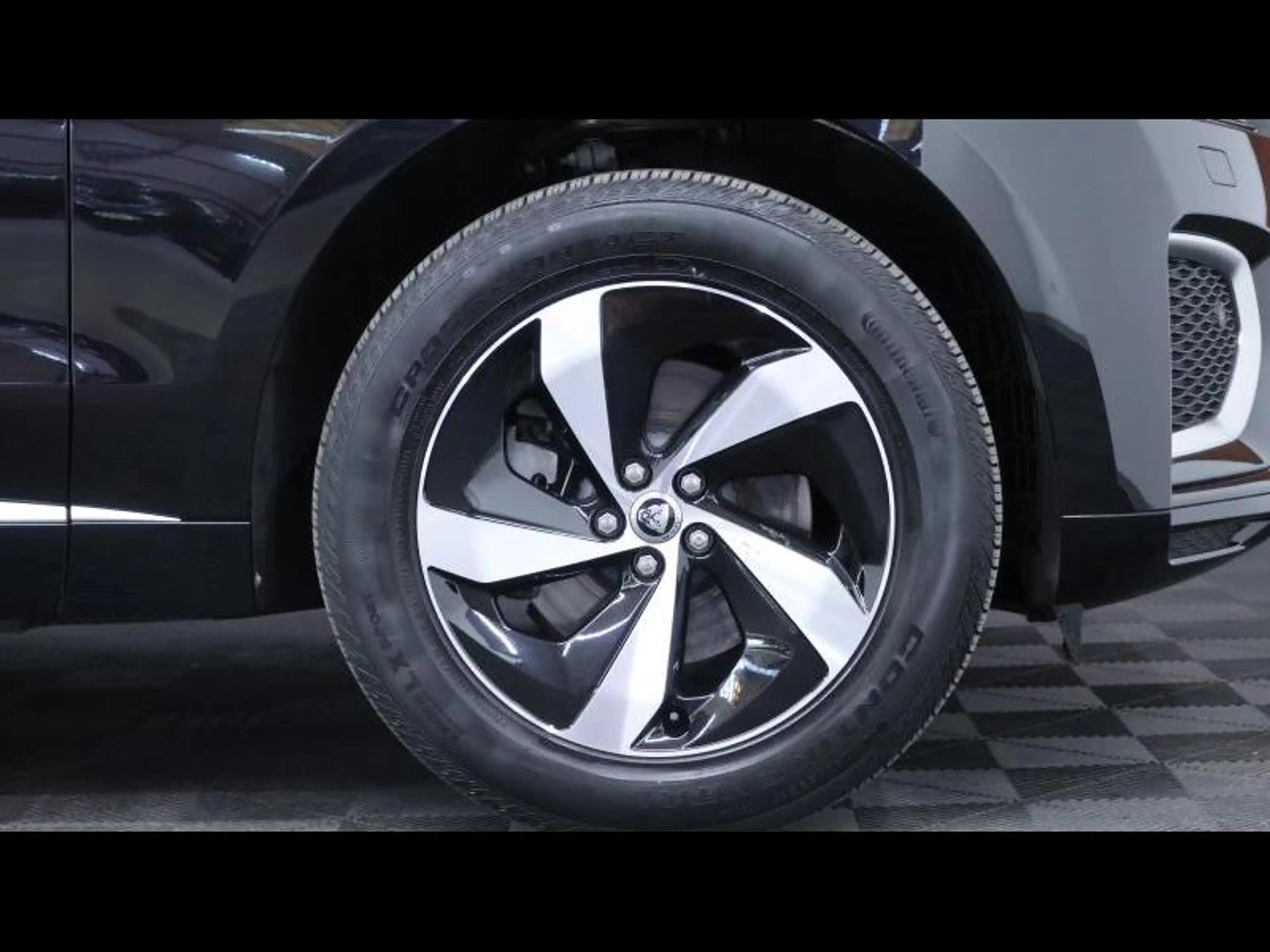 Jaguar F-Pace D165 S AWD AUTO — photo 6
