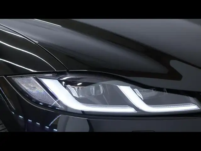 Jaguar F-Pace view 7