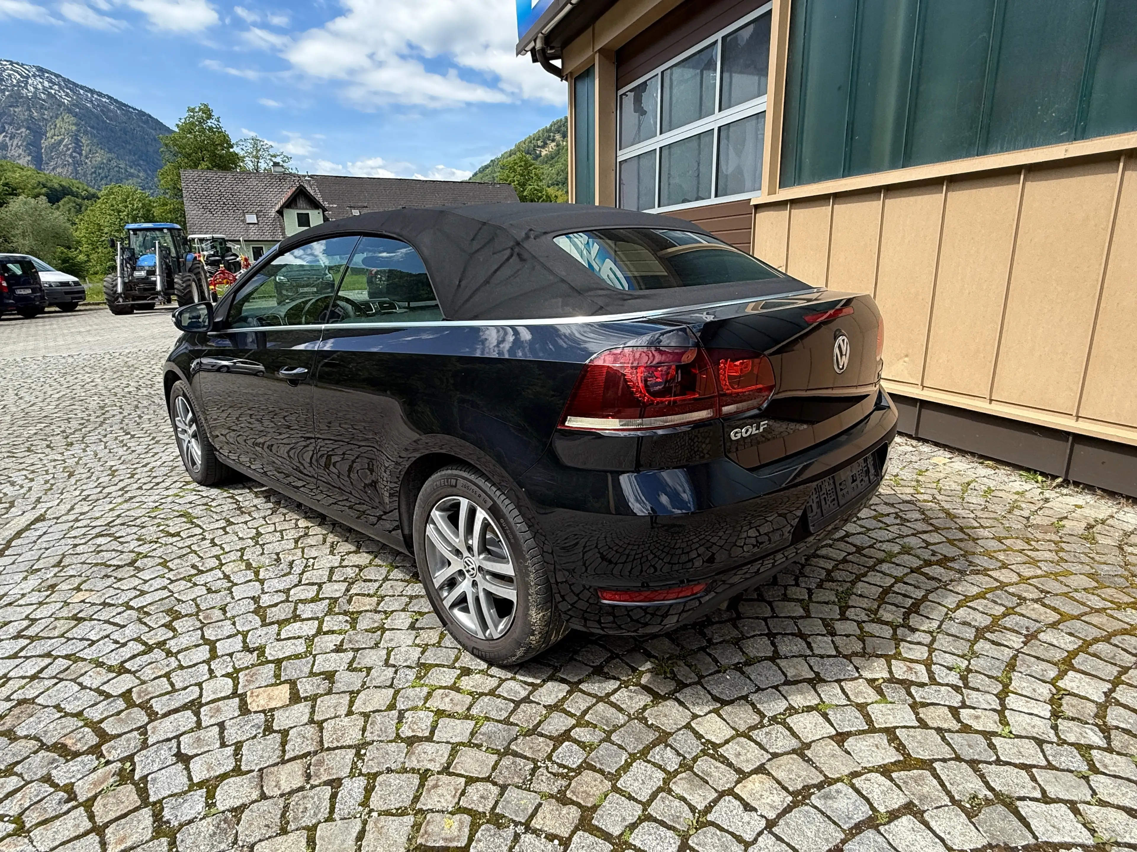 Volkswagen Golf Cabriolet — photo 7