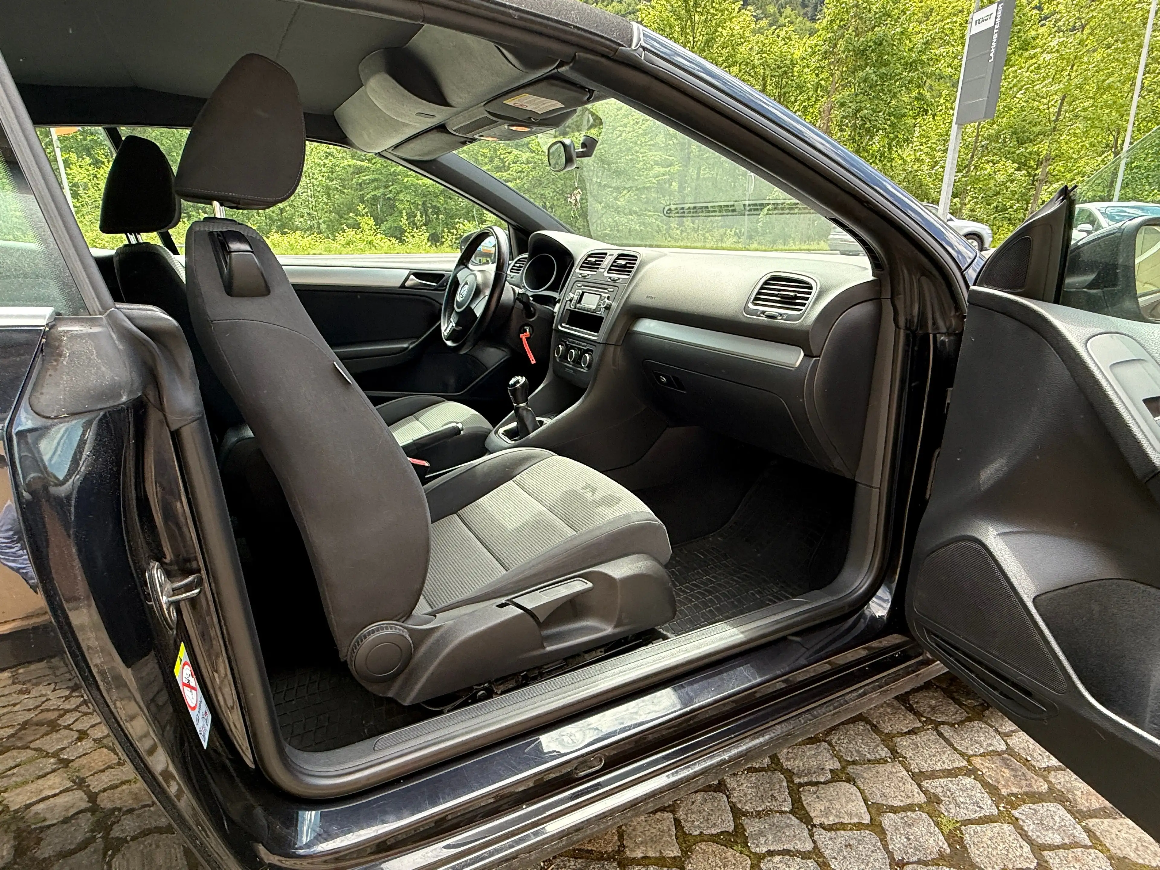 Volkswagen Golf Cabriolet — photo 15