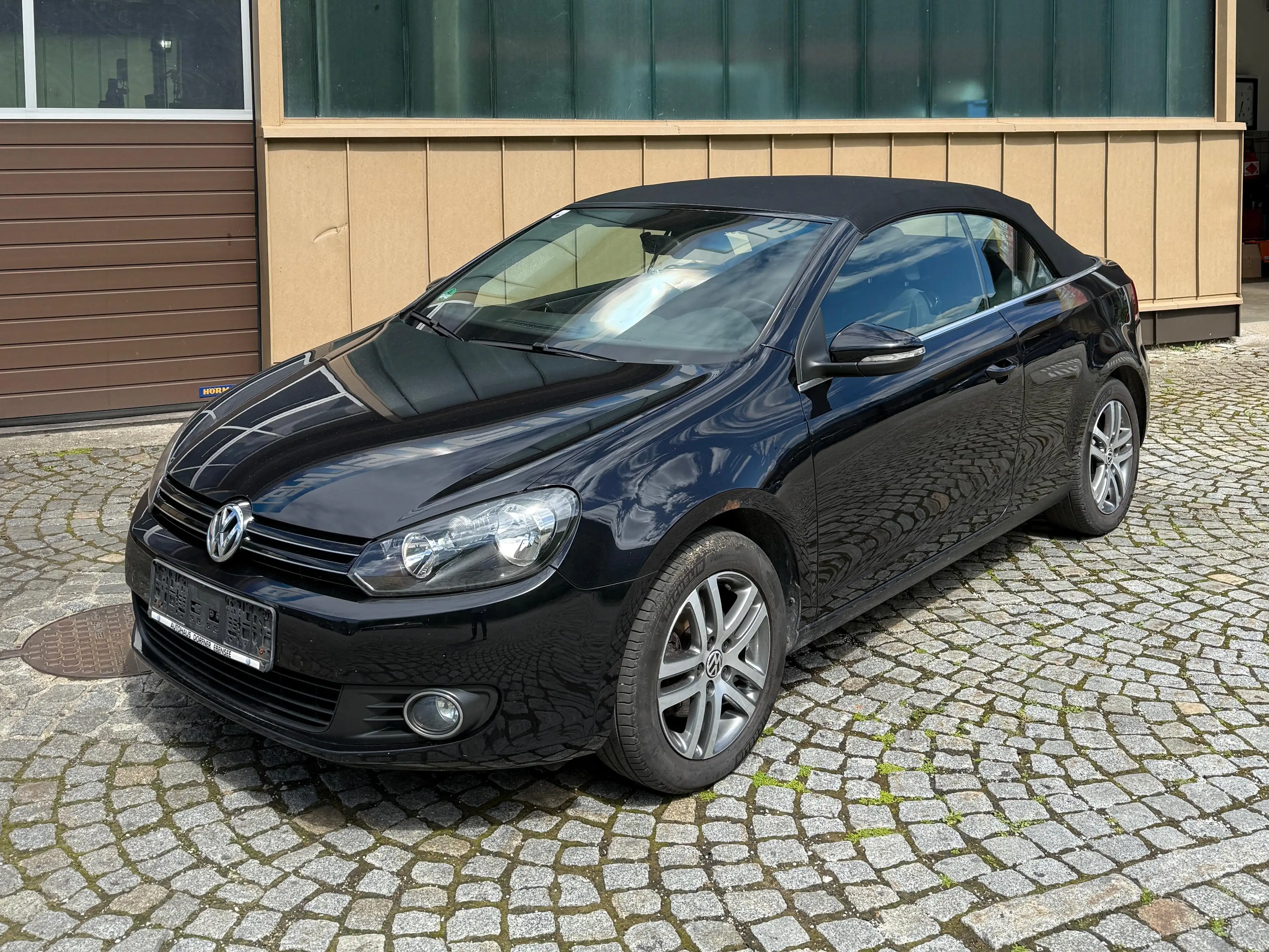 Volkswagen Golf Cabriolet — photo 3