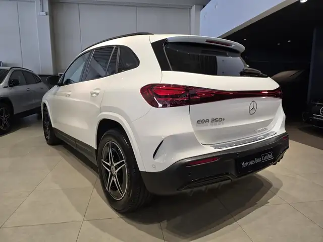 Mercedes-Benz Eqa view 9