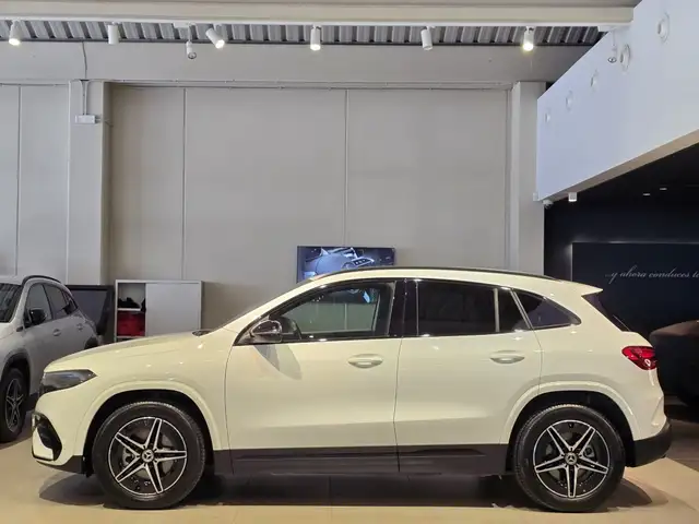 Mercedes-Benz Eqa view 13
