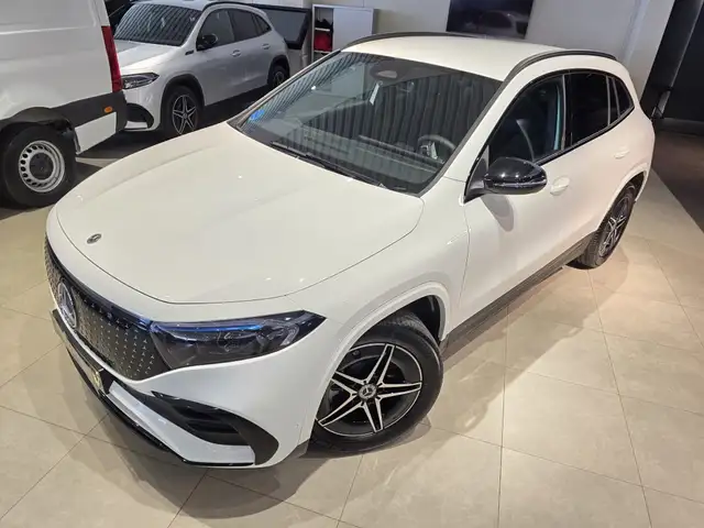 Mercedes-Benz Eqa view 11