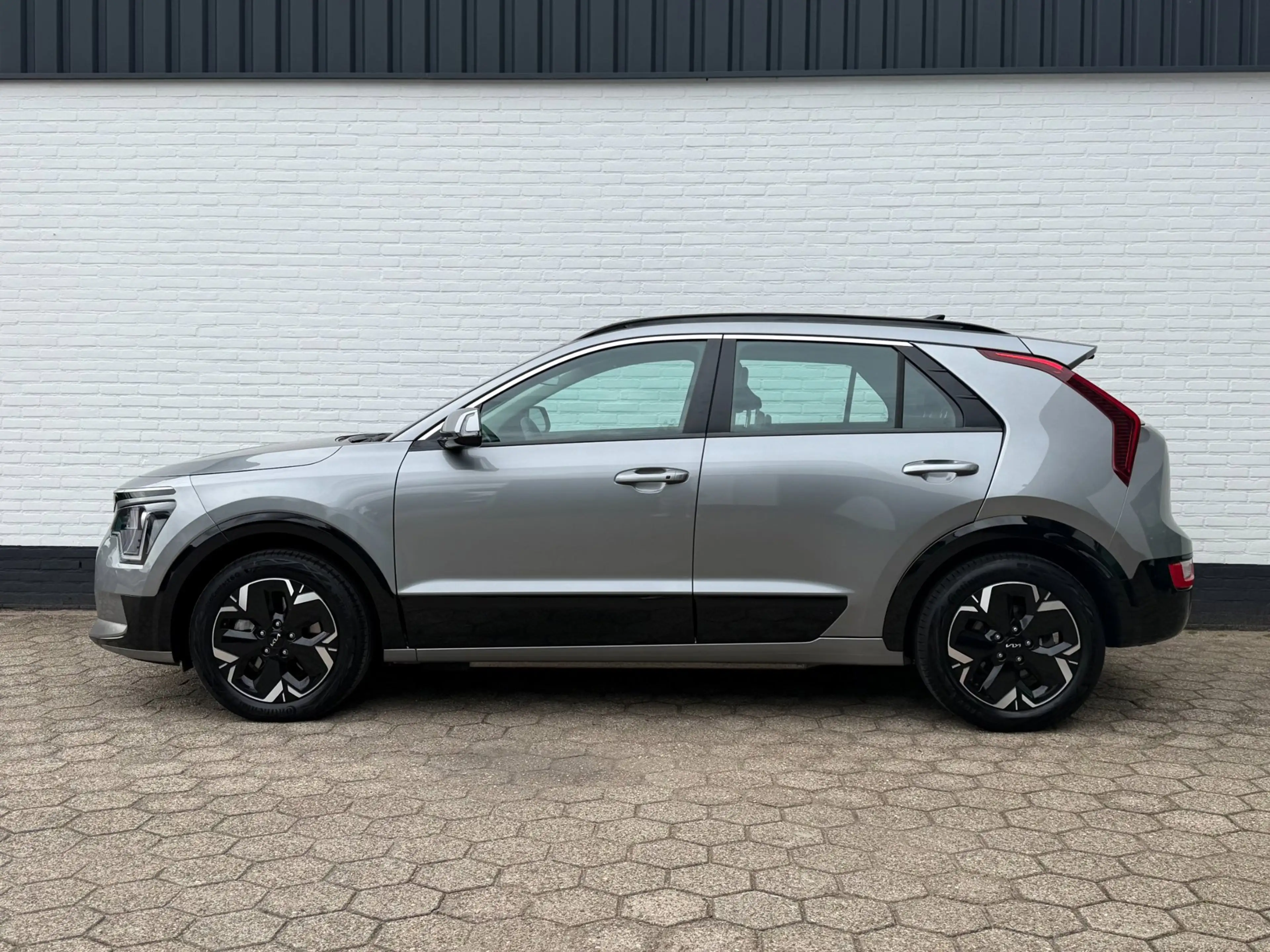 Kia e-Niro EV DynamicLine 64.8 kWh ACC l WARMTEPOMP l SoH 99% — photo 2