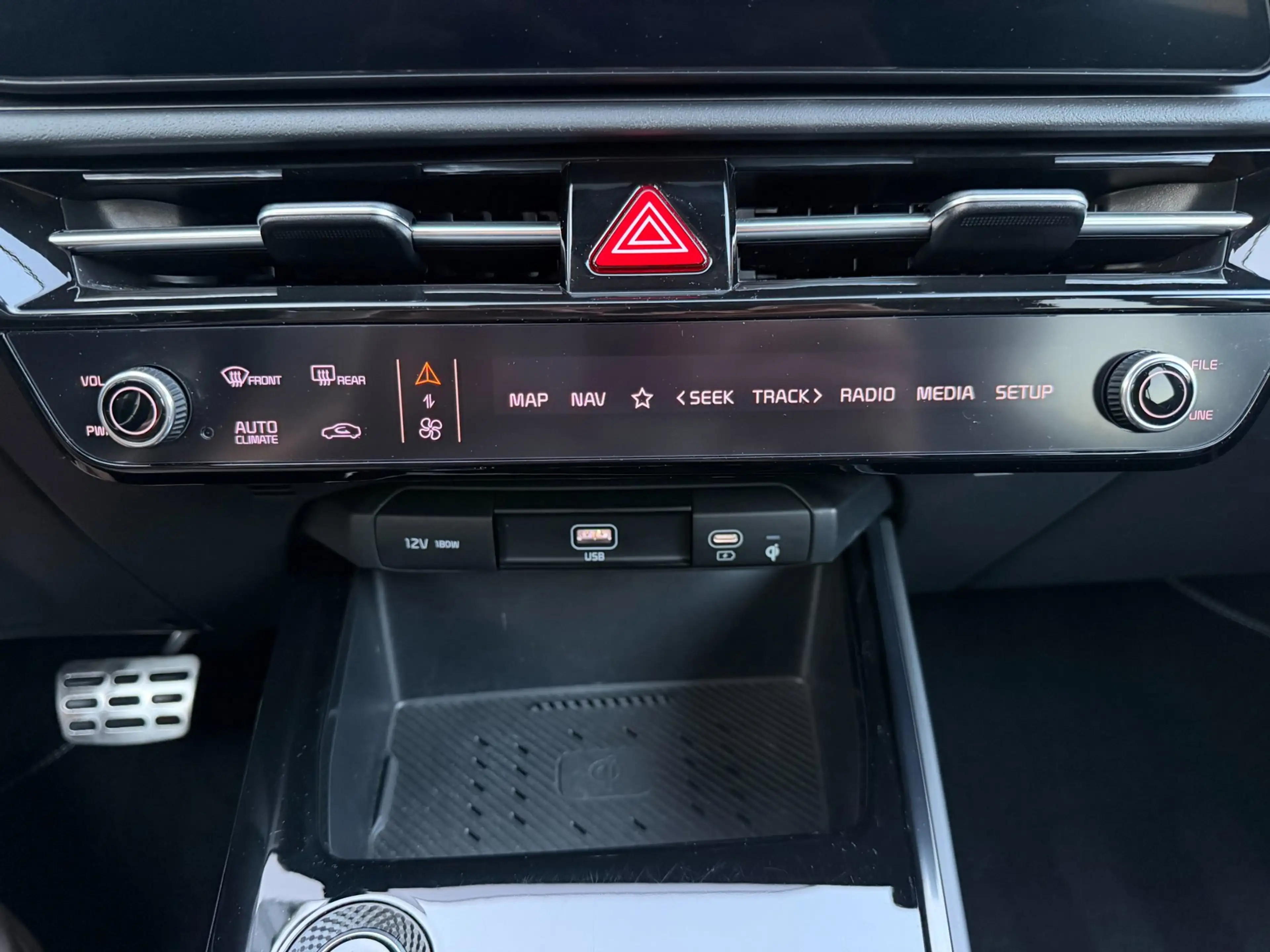 Kia e-Niro EV DynamicLine 64.8 kWh ACC l WARMTEPOMP l SoH 99% — photo 21