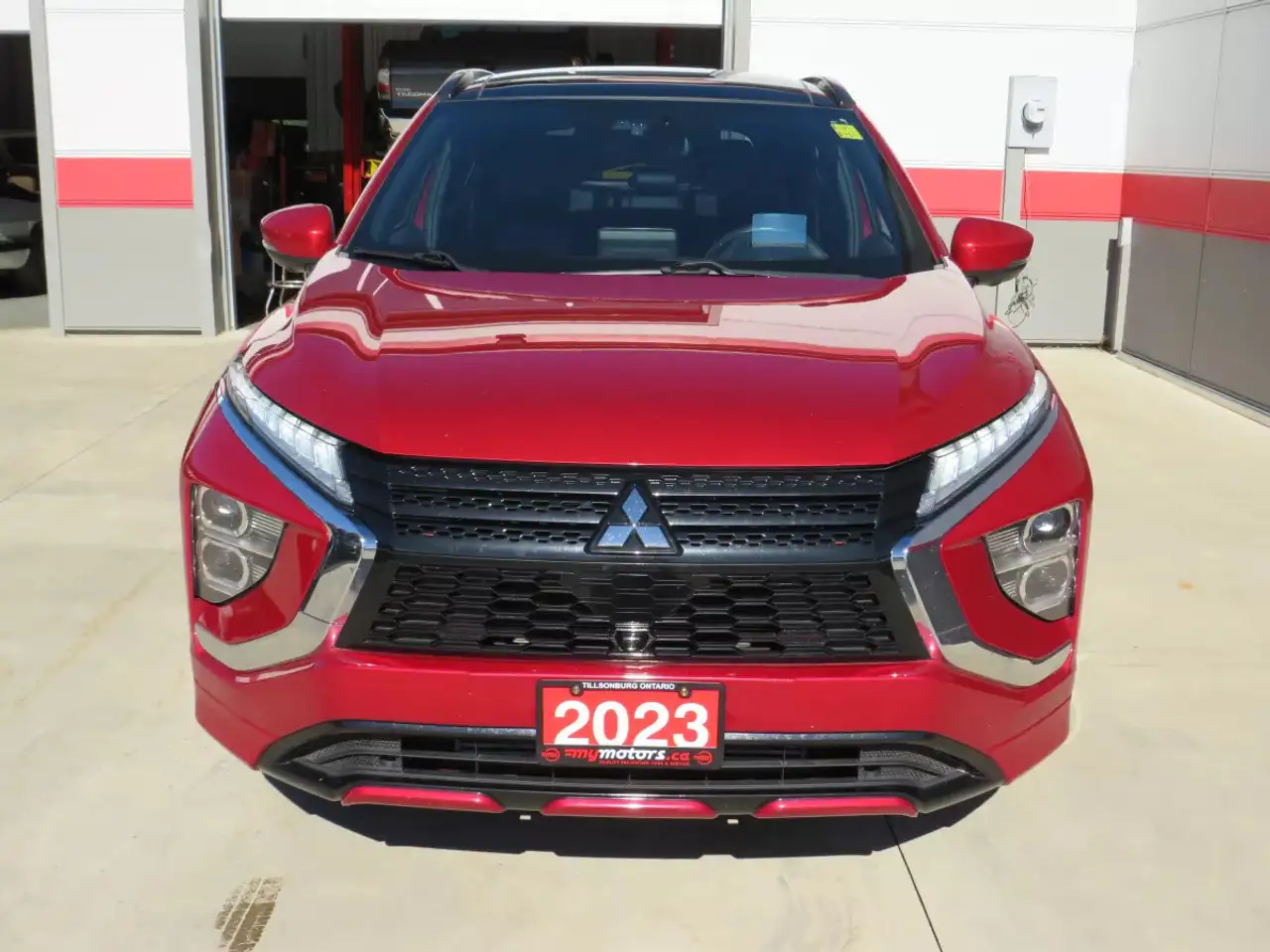 Mitsubishi Eclipse Cross снимка Mitsubishi Eclipse Cross