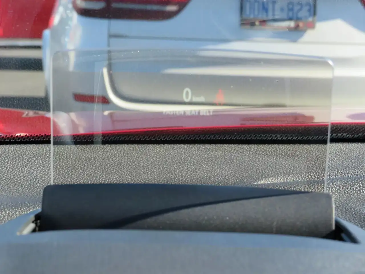 Mitsubishi Eclipse Cross снимка Mitsubishi Eclipse Cross